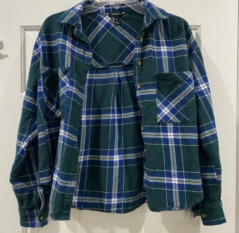 Product image for FOREVER 21 GREEN PLAID FLANNEL BUTTON UP SHIRT