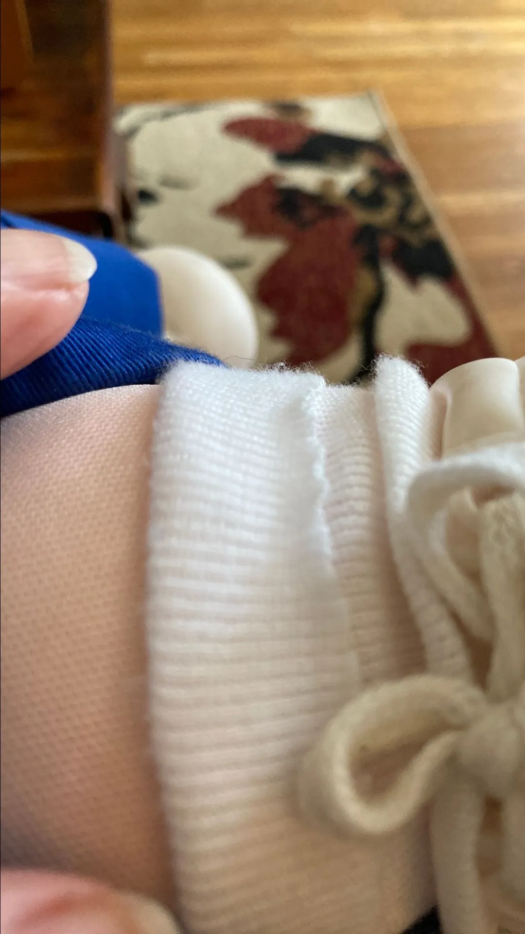 Listing Image Blurred Background
