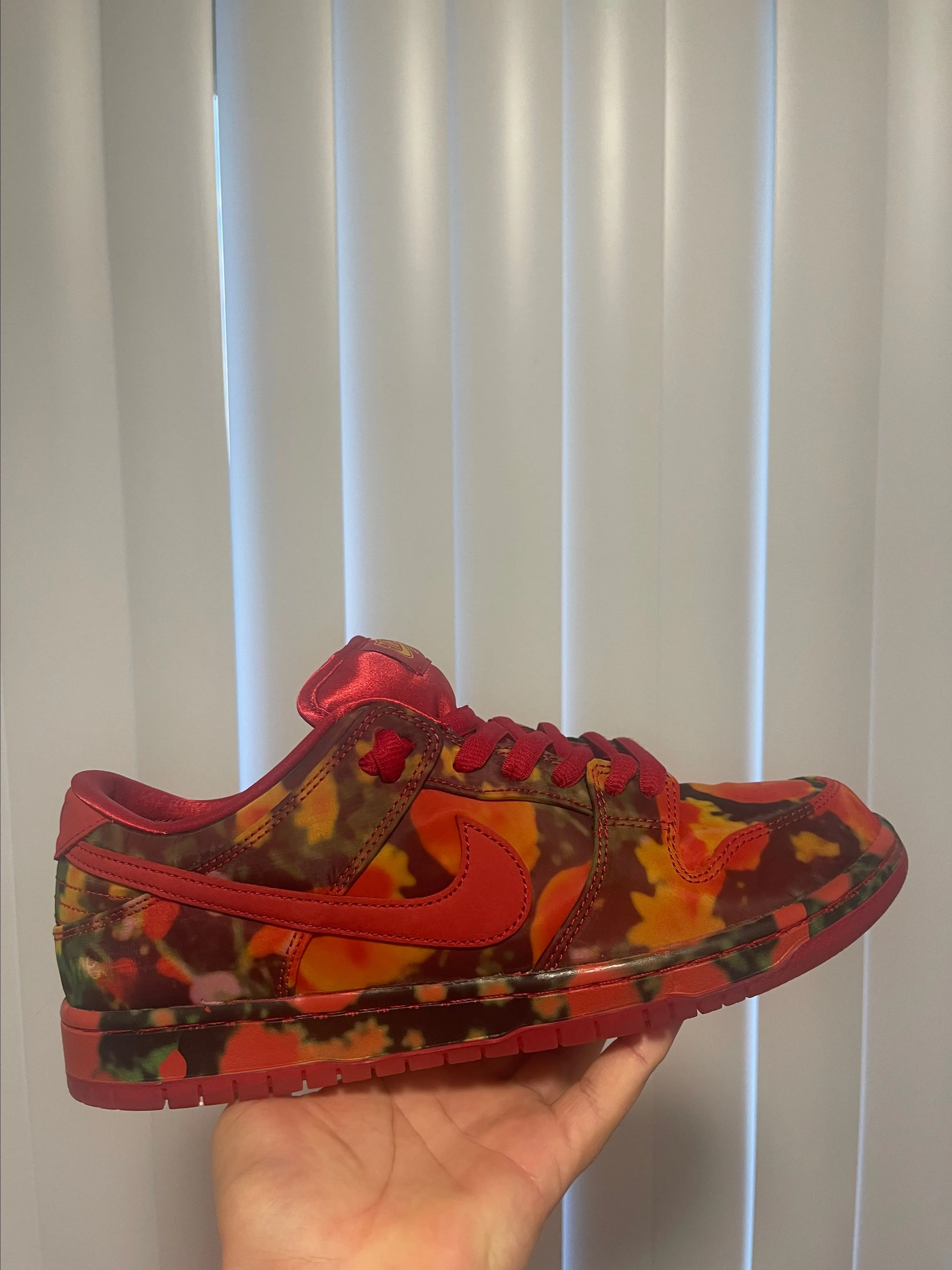 Product image for Nike SB Dunk Low The Wizard Of Oz Poppy Field