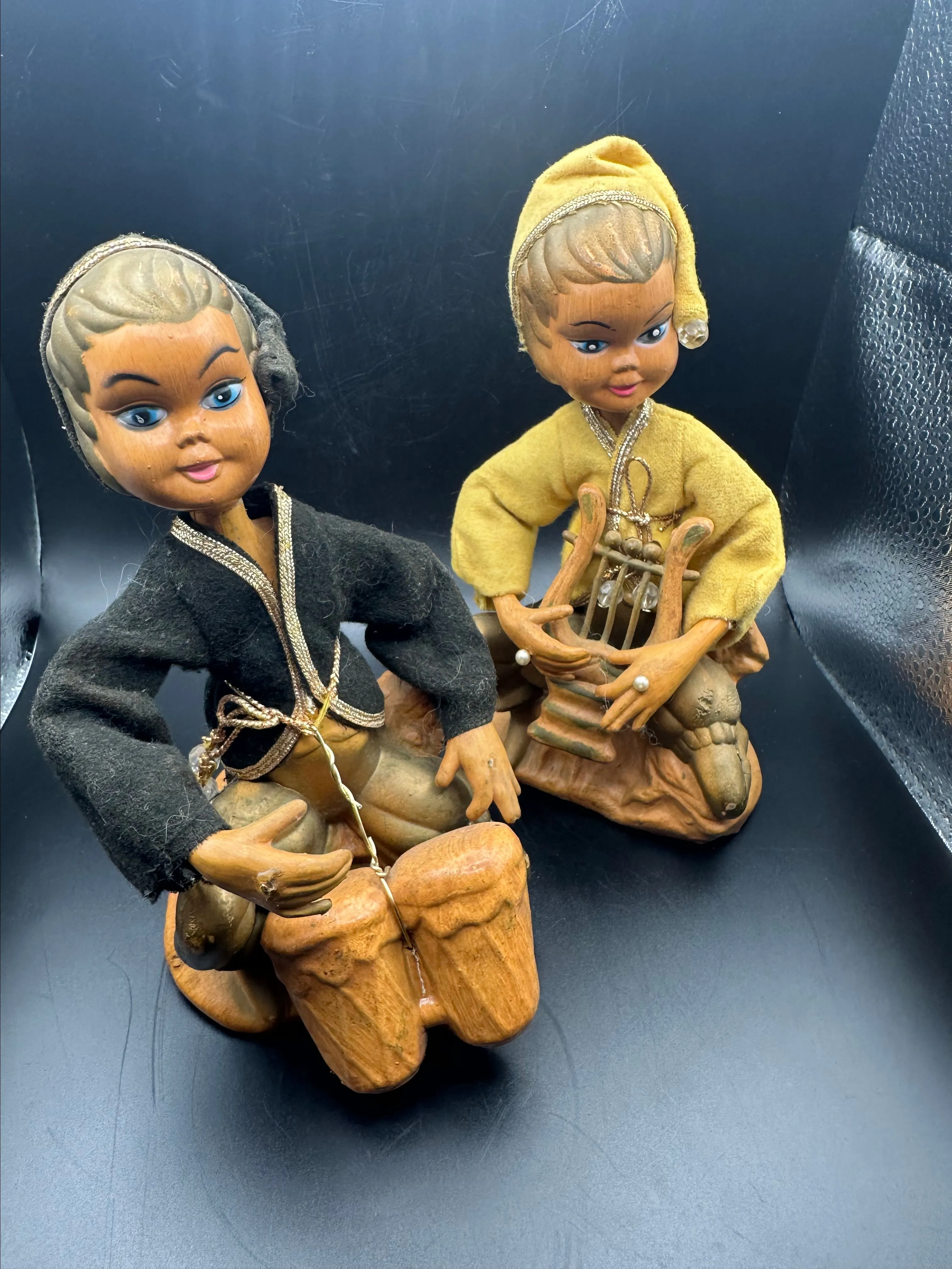 Product image for 0007 - PAIR of pixie musicians