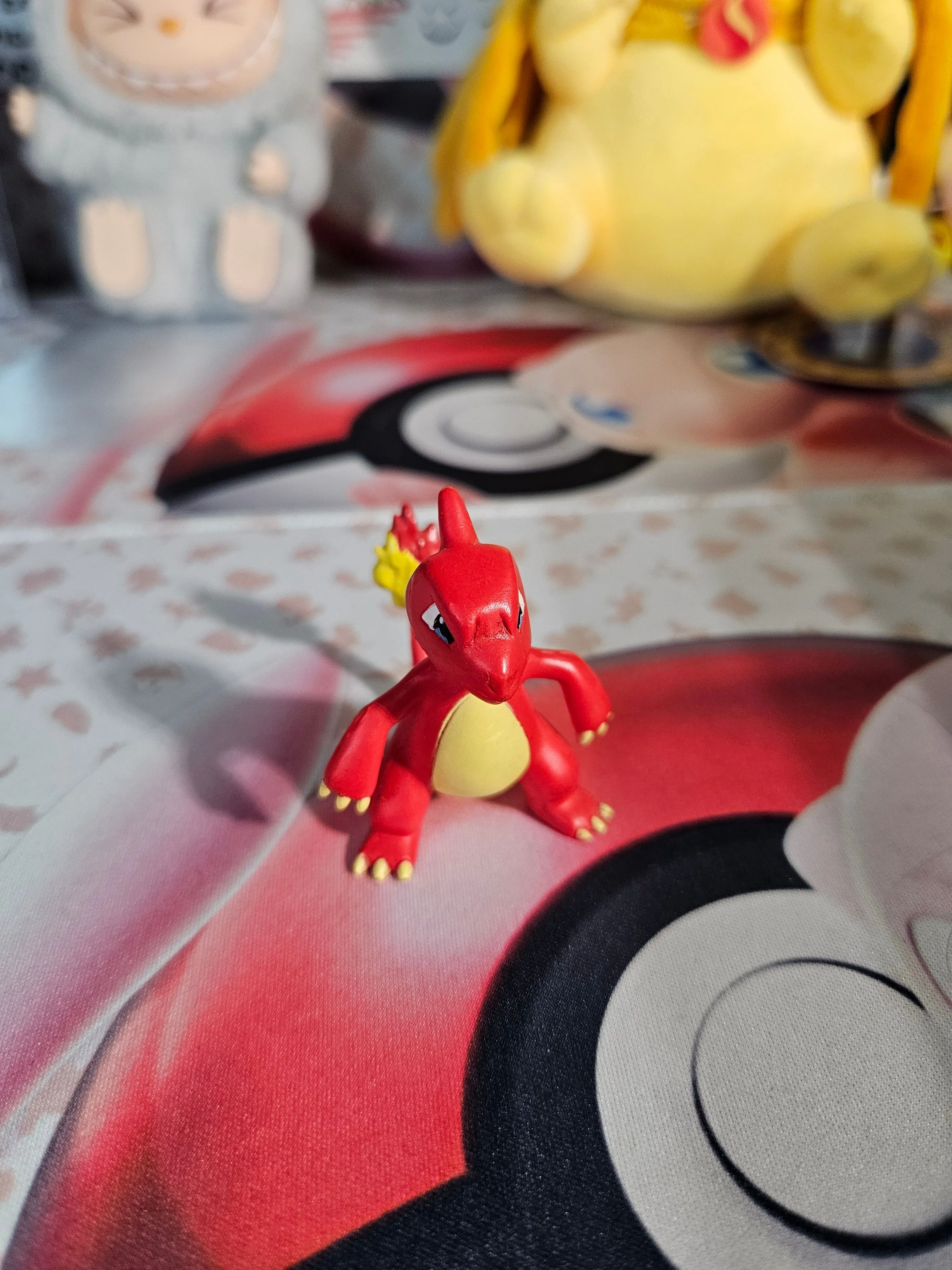 Product image for 1999 TOMY CHARMELEON POKEMON FIGURE
