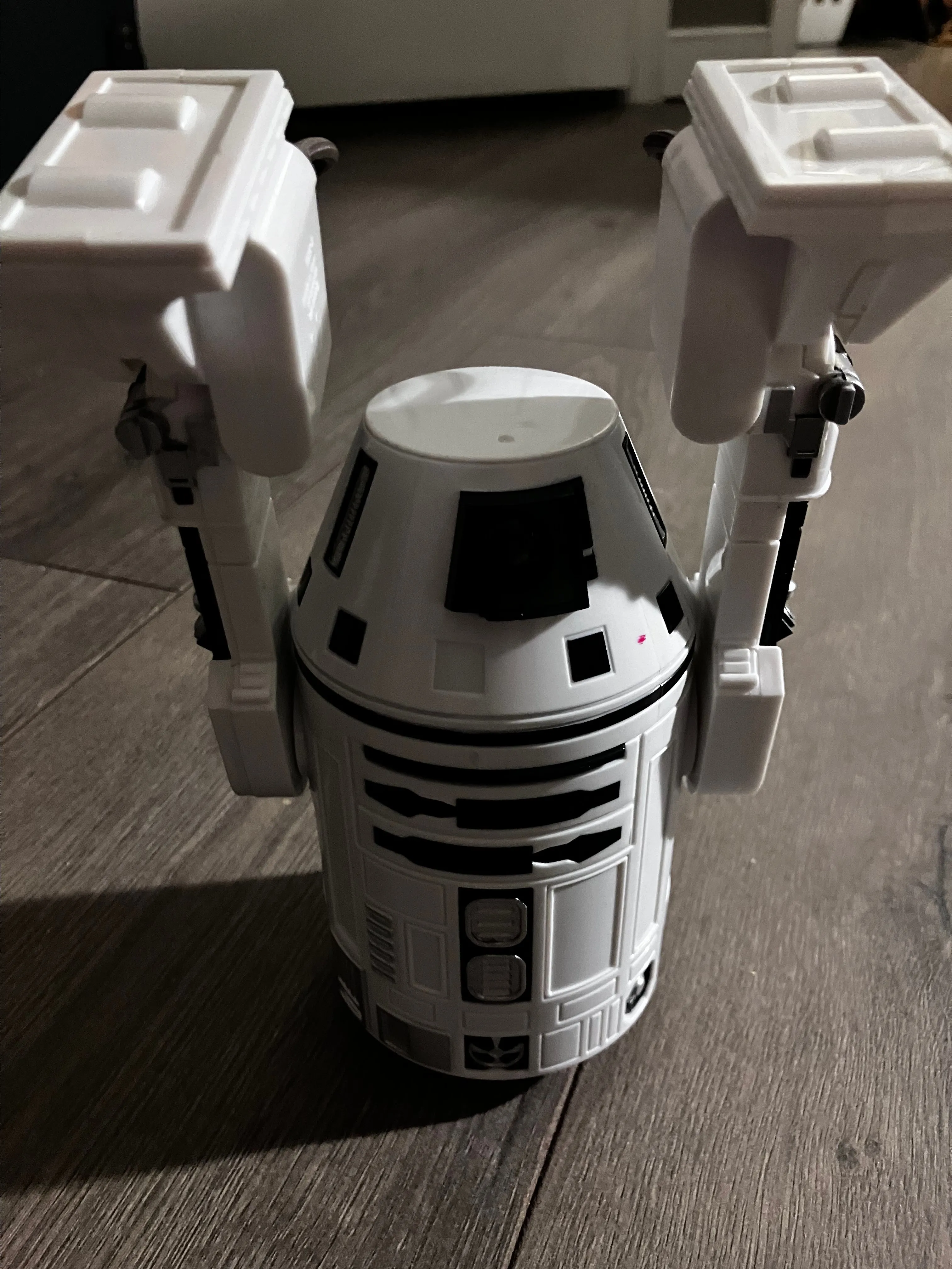 Listing Image Blurred Background