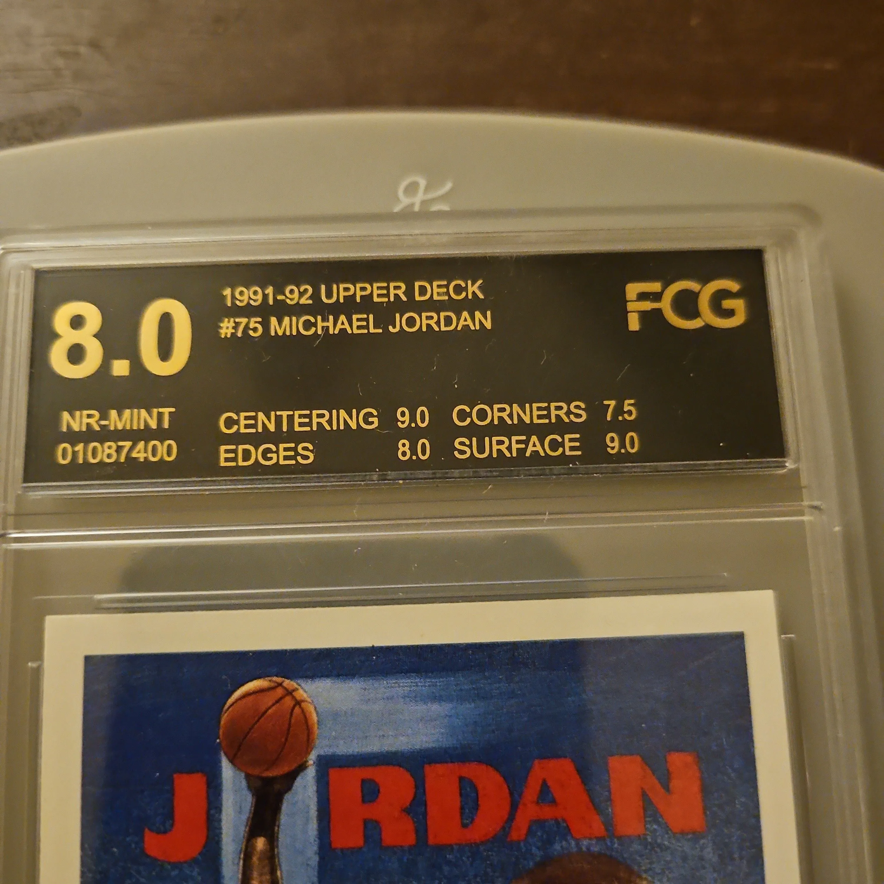 Listing Image Blurred Background