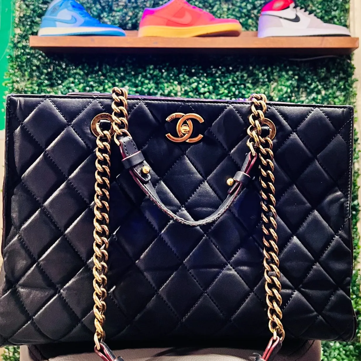 Product image for CHANEL Quilted Leather Shoulder Tote