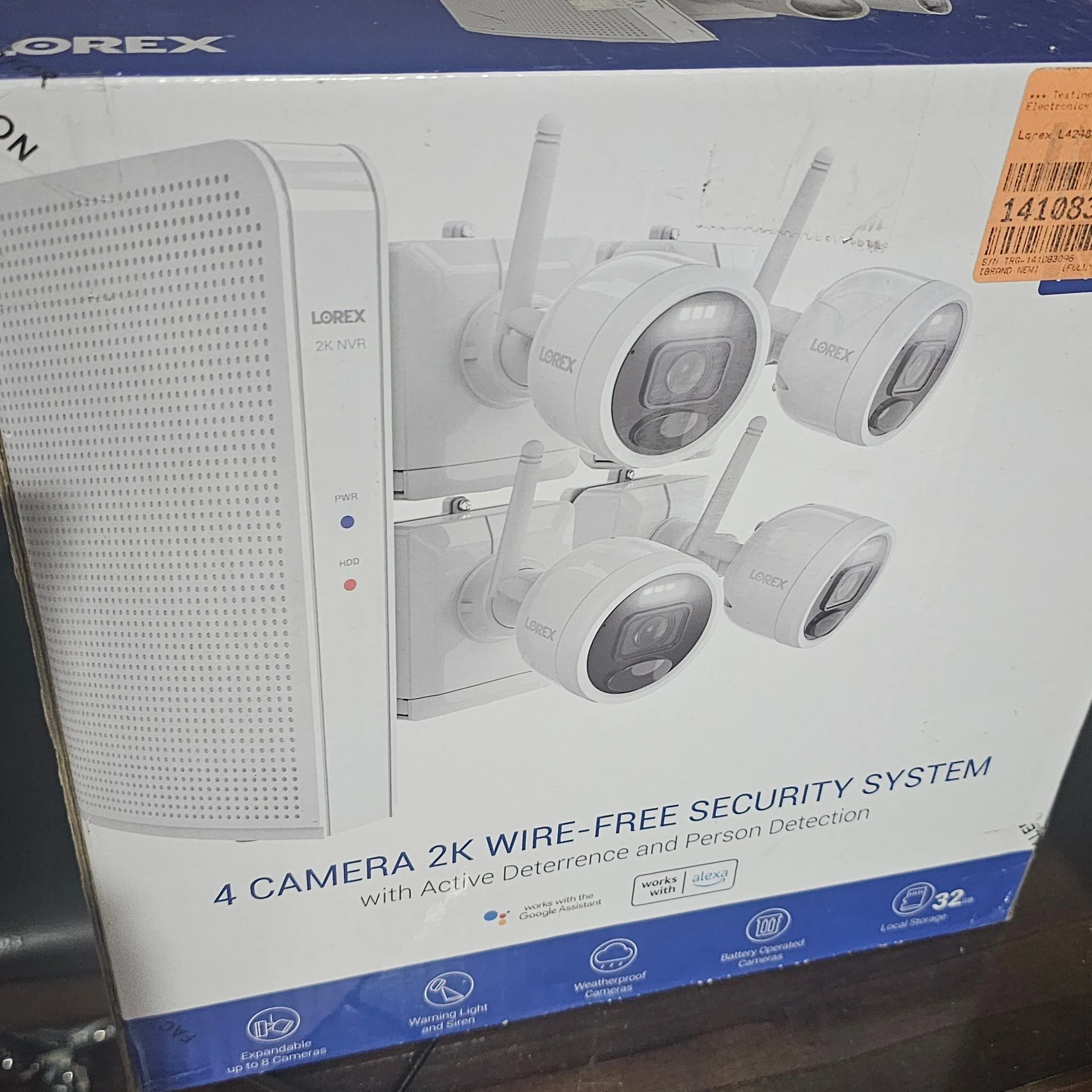 Product image for Lorex 2K 32GB NVR Security Cameras System