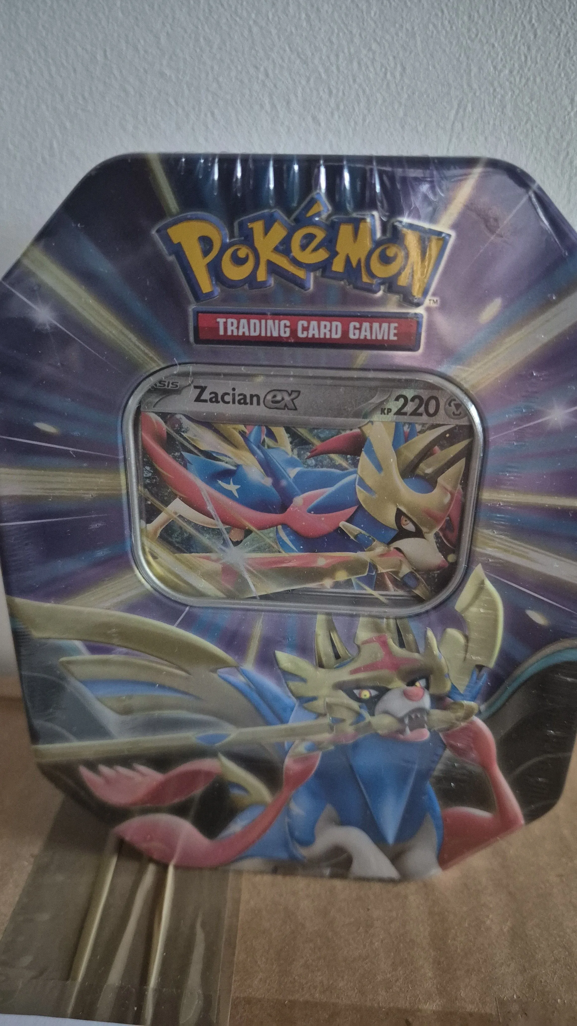 Product image for Zacian ex Tin