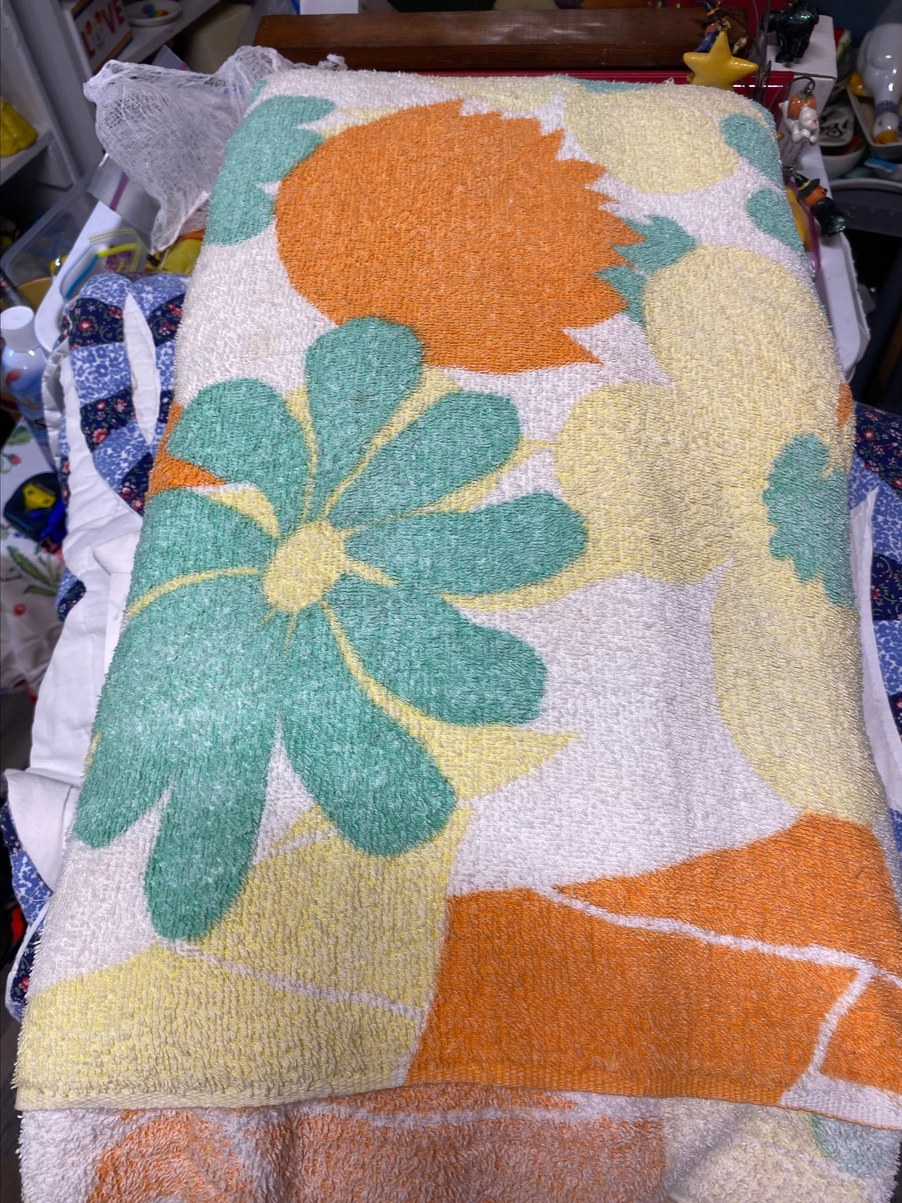 Product image for Huge Gigantic Terry cloth blanket from 70s
