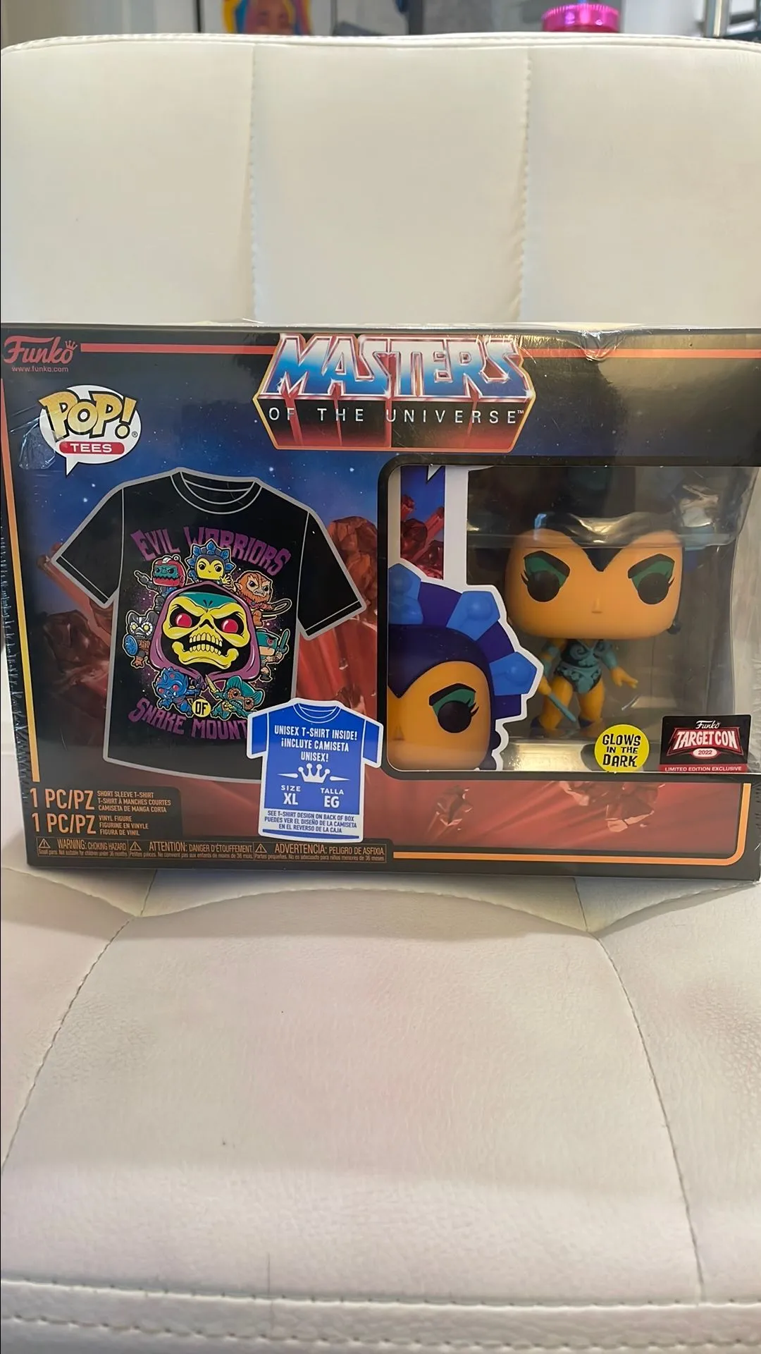 Product image for Glow in the dark pop plus T shirt combo