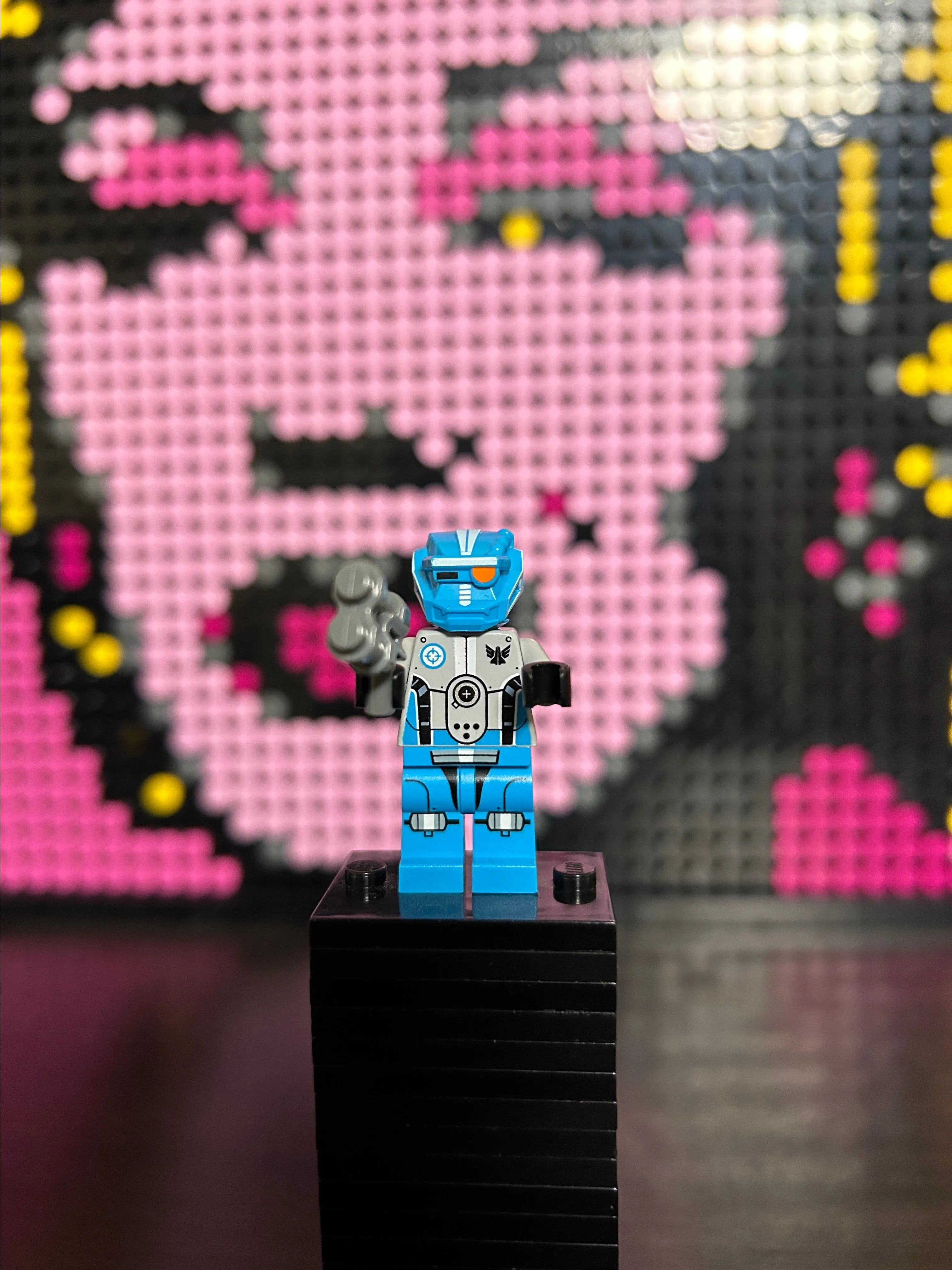Product image for Lego Galaxy Squad Robot Sidekick