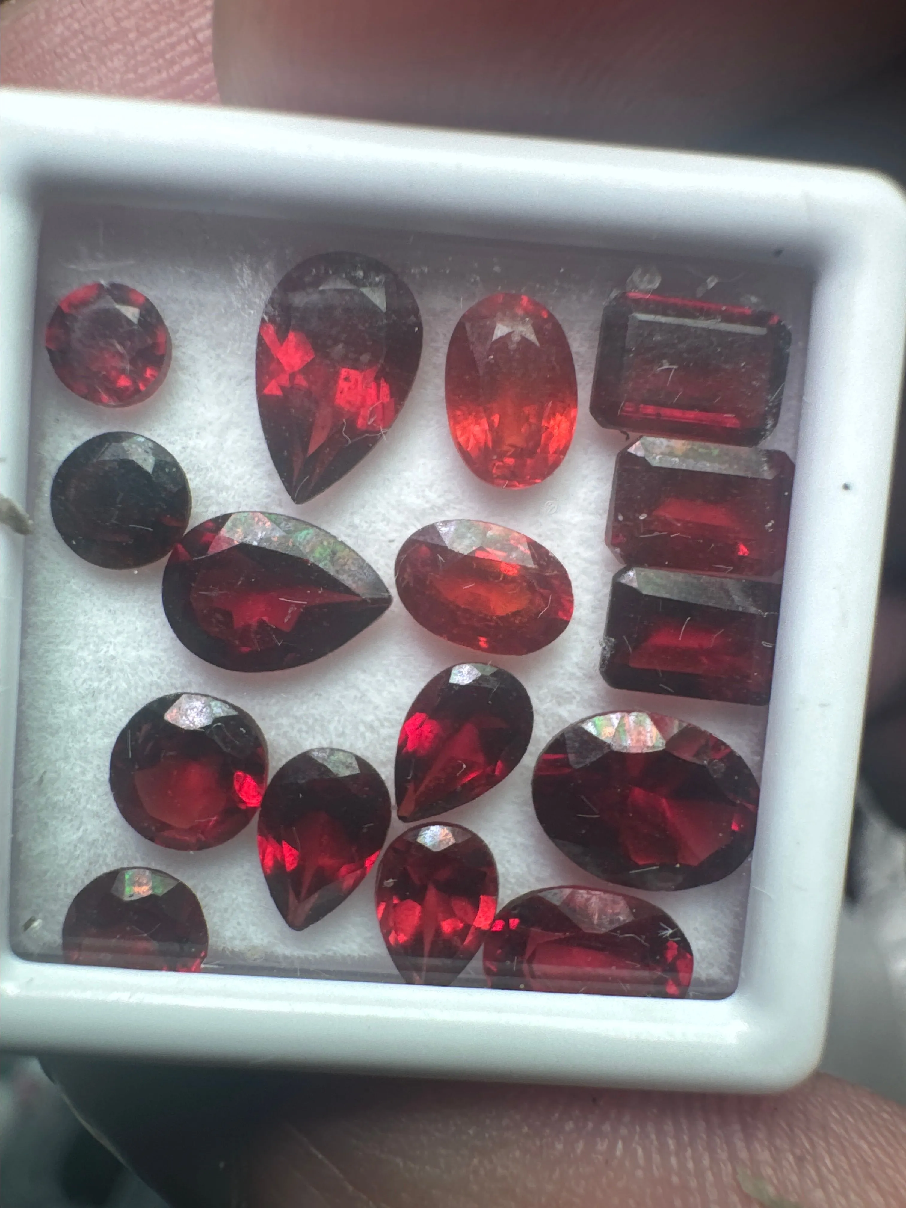 Product image for 10.38 CTW Garnet Parcel