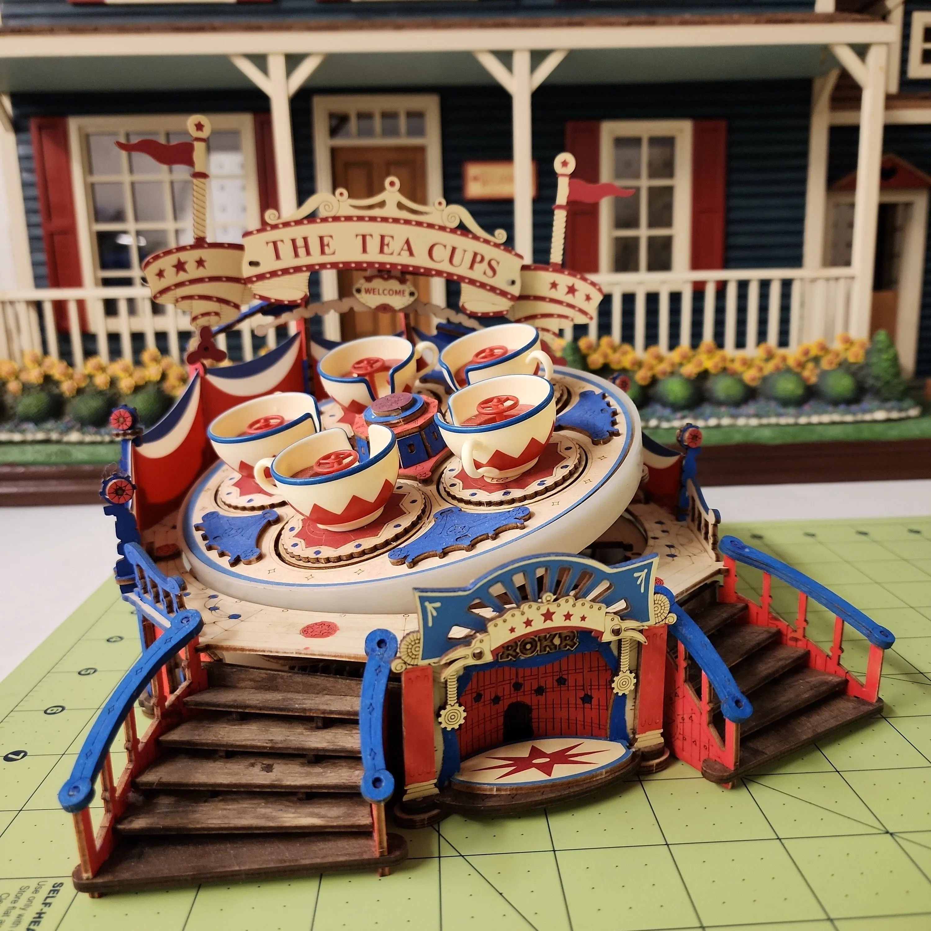 Product image for Handmade Wood Tea Cups Music Box Animatronic