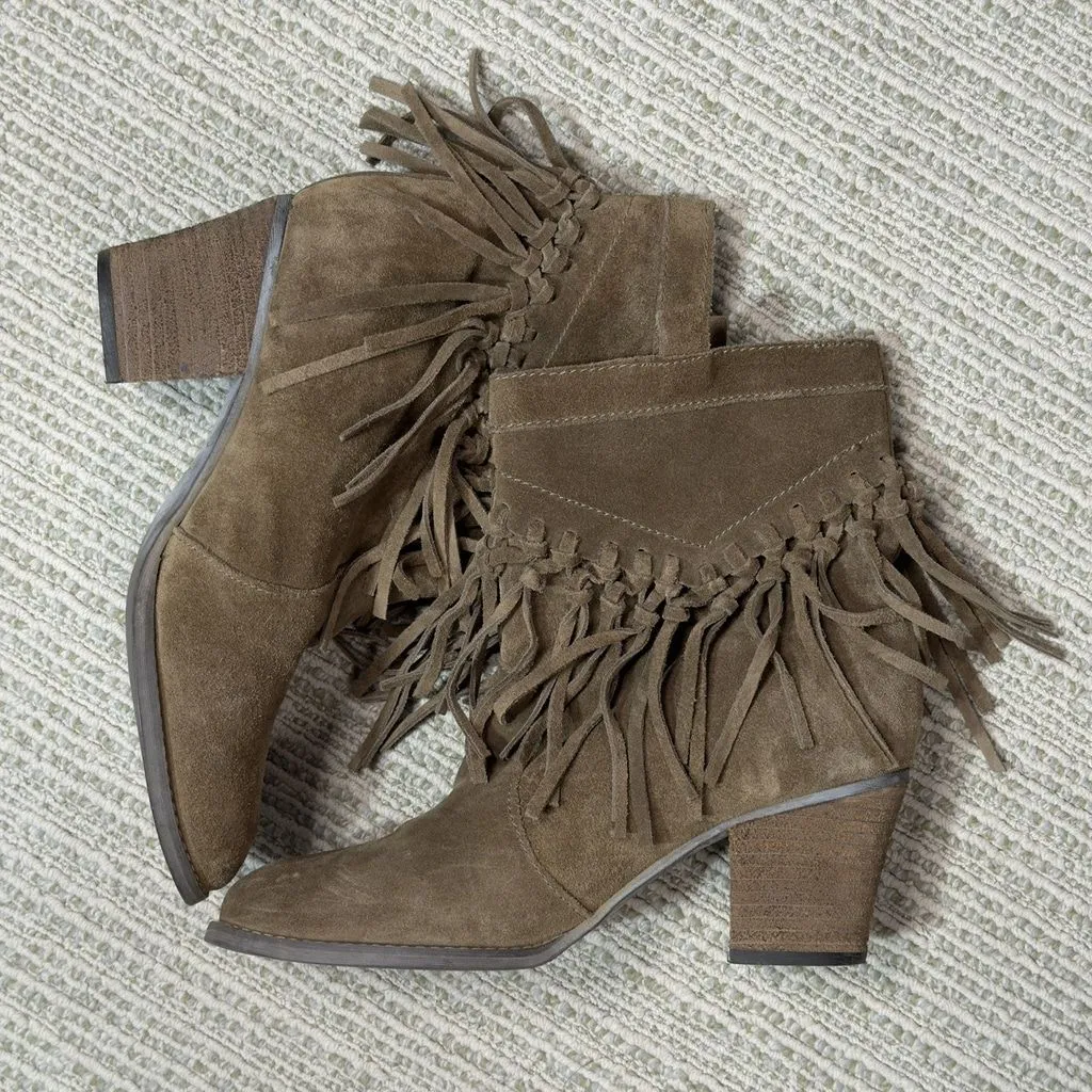 7800f79a-df41-44b3-8186-c284cafa239d