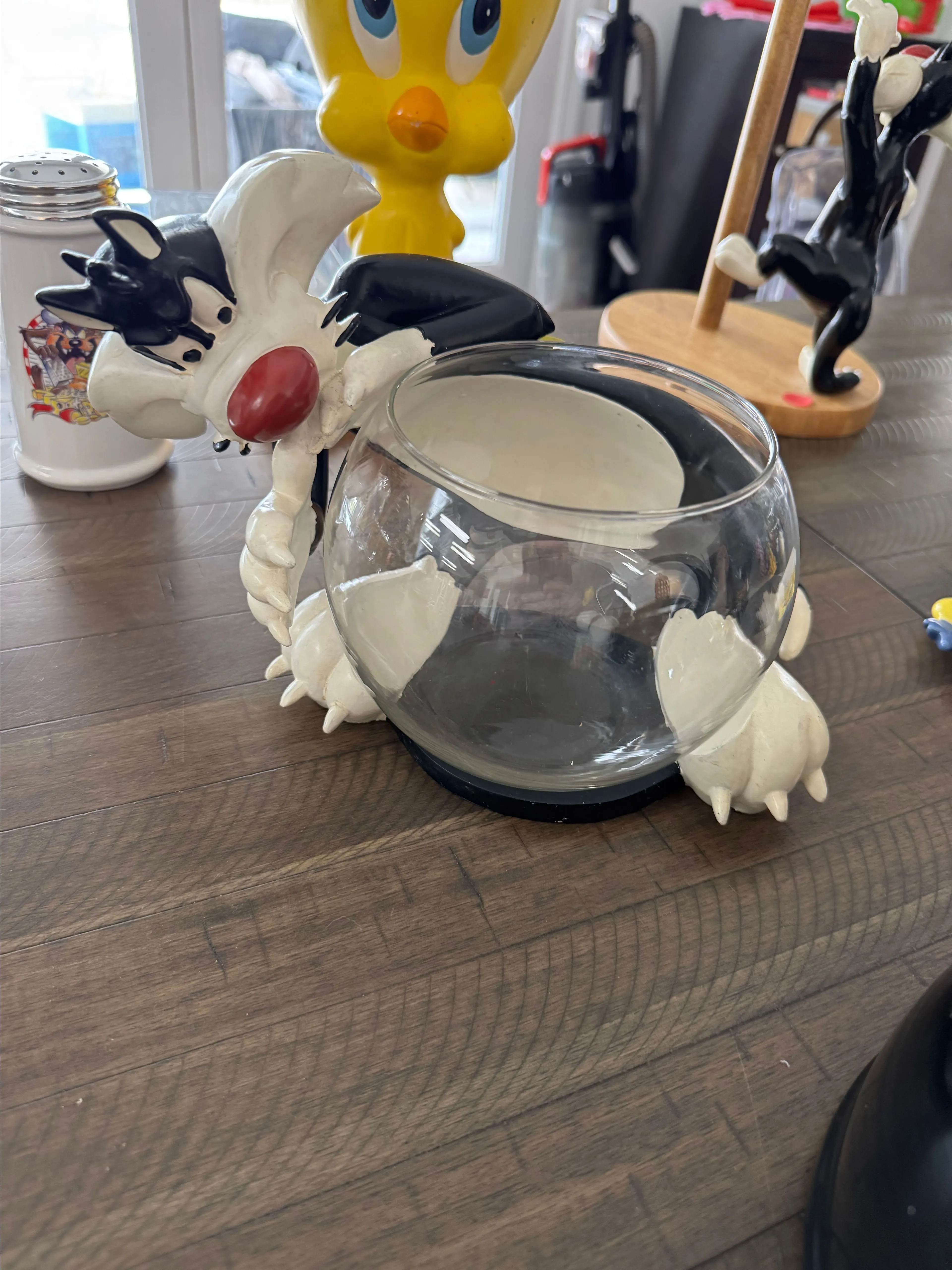 Product image for Vintage looney tunes fish bowl