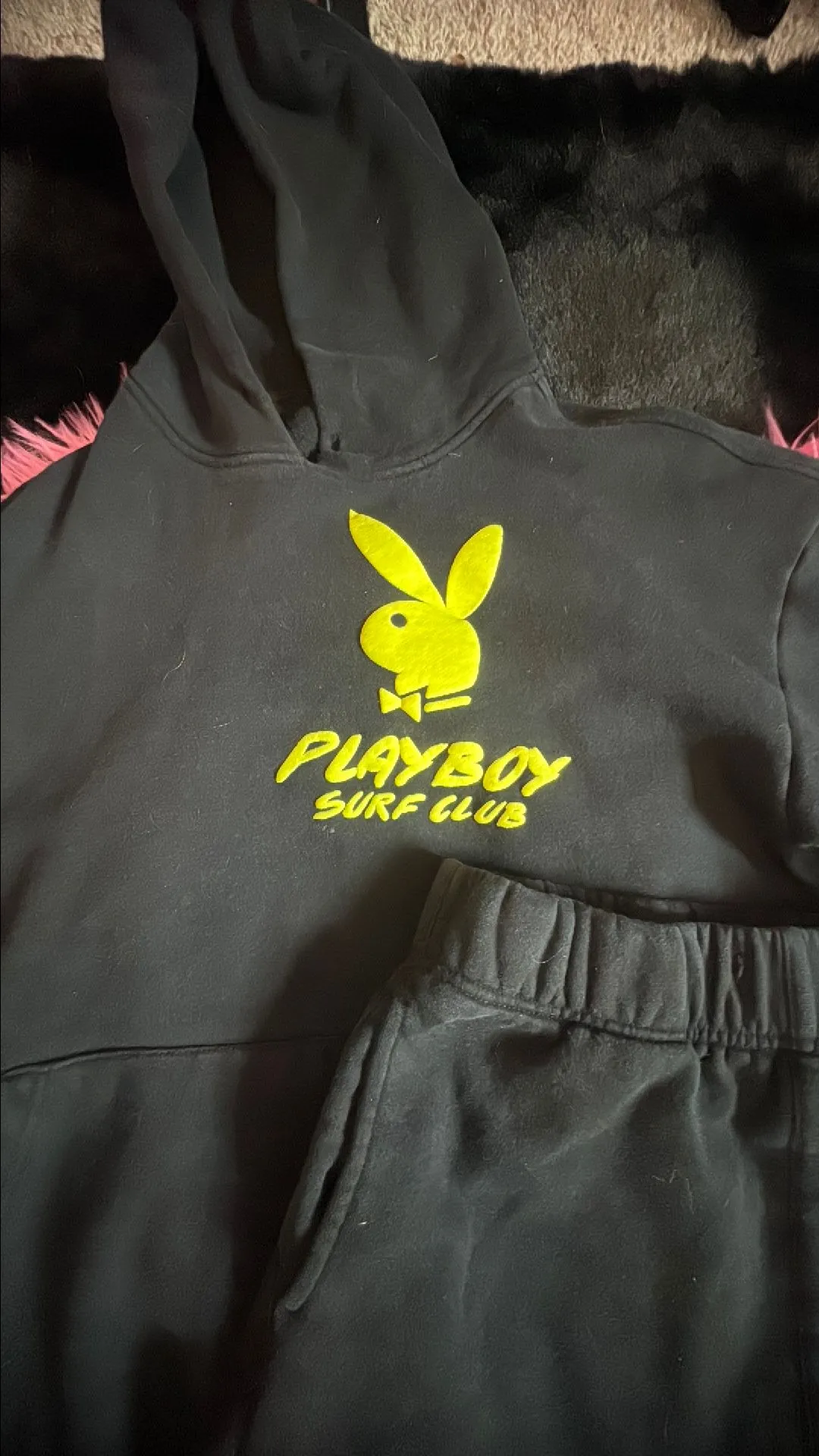 Listing Image Blurred Background