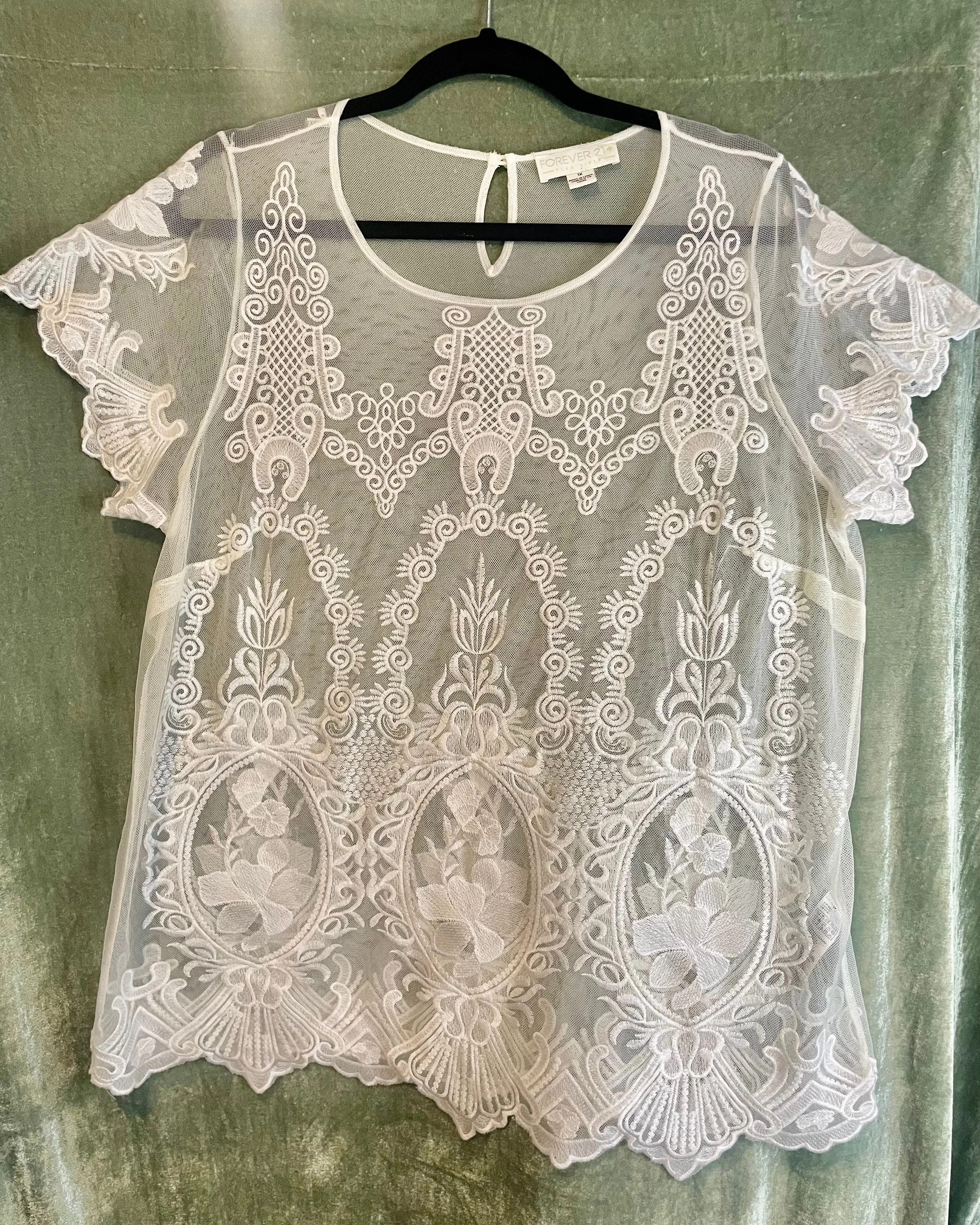 Product image for Forever 21, Lace Top, Sz 1X #A01