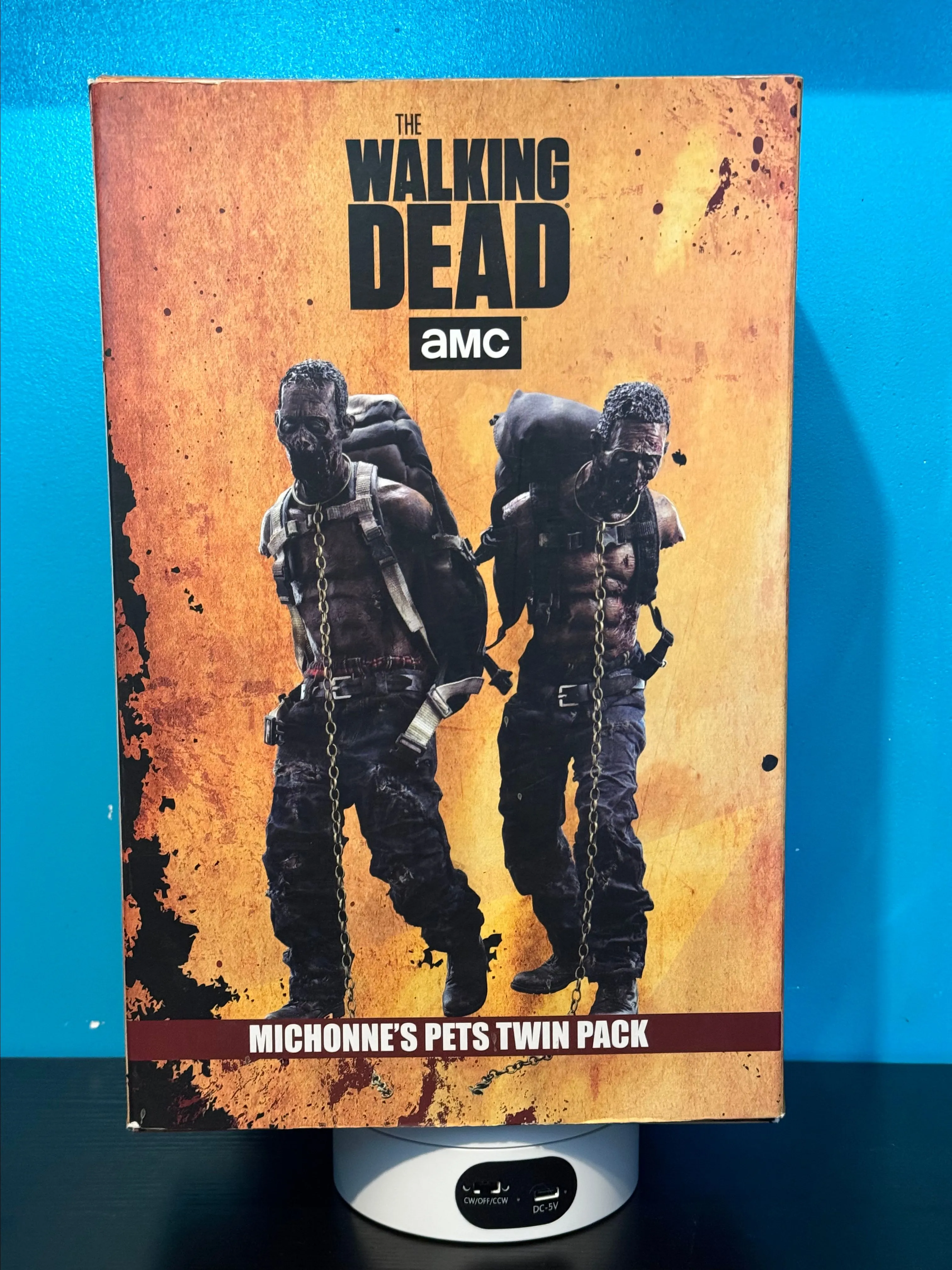 Product image for Three zero Michonne’s Pets Twin Pack 1/6 Figures The Walking Dead
