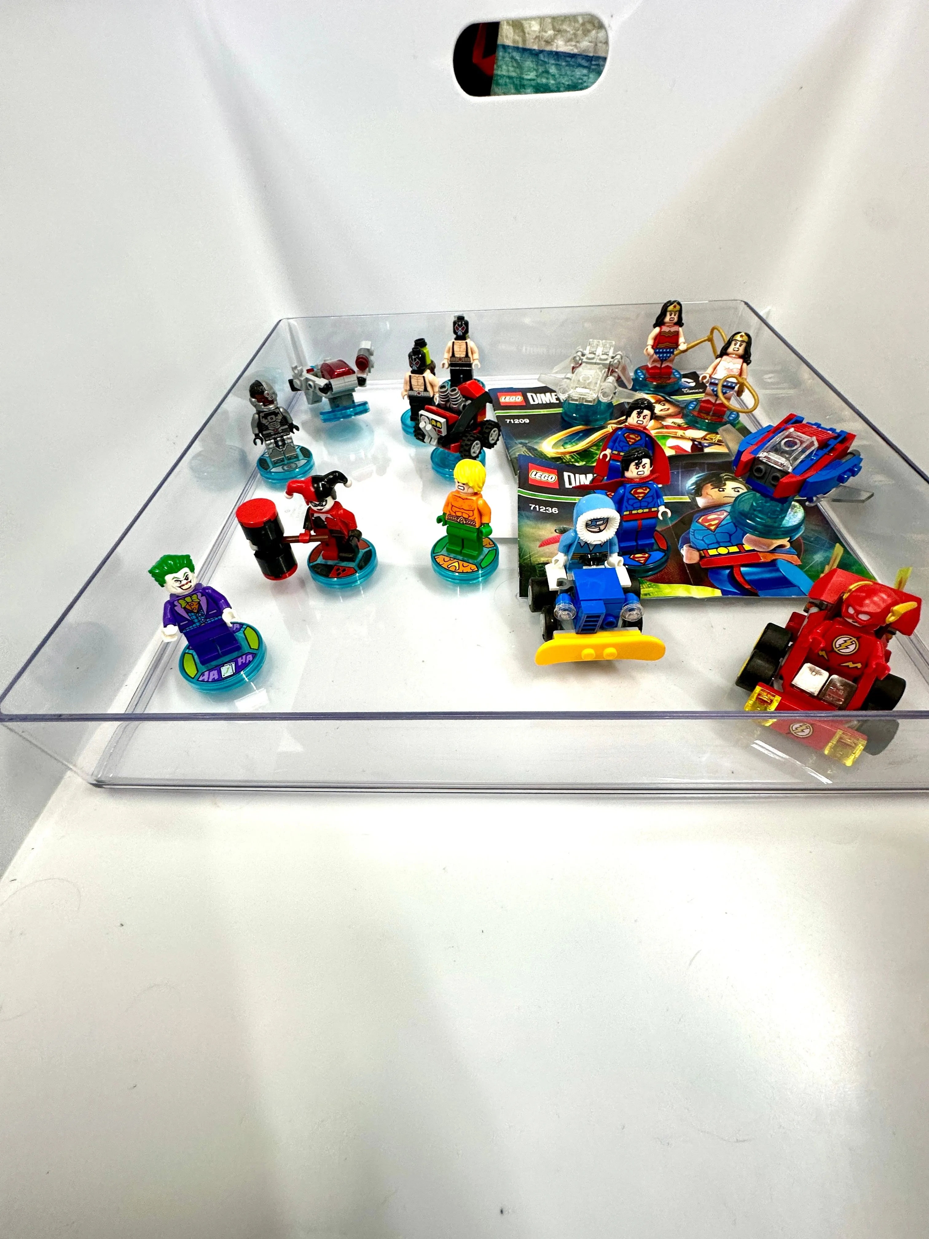 Listing Image Blurred Background