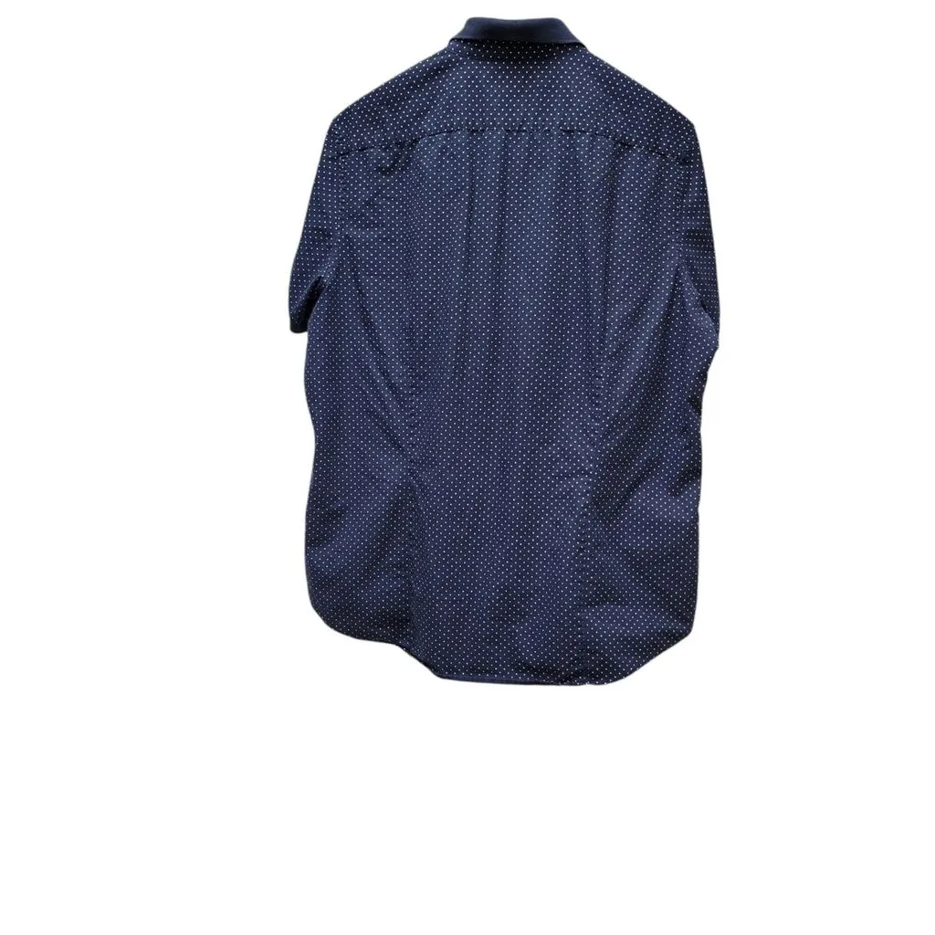 Listing Image Blurred Background