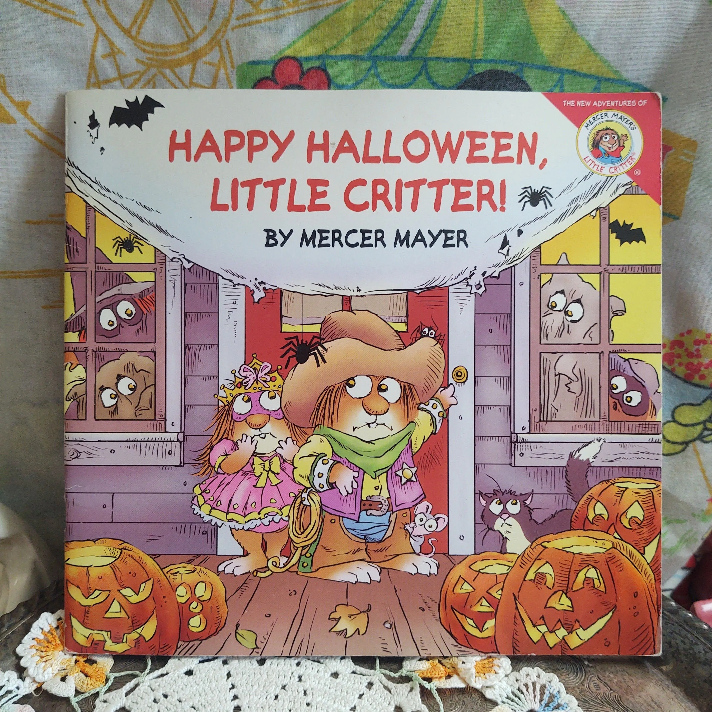Product image for Vintage 2004 "Happy Halloween, Little Critter!" by Mercer Mayer Softcover