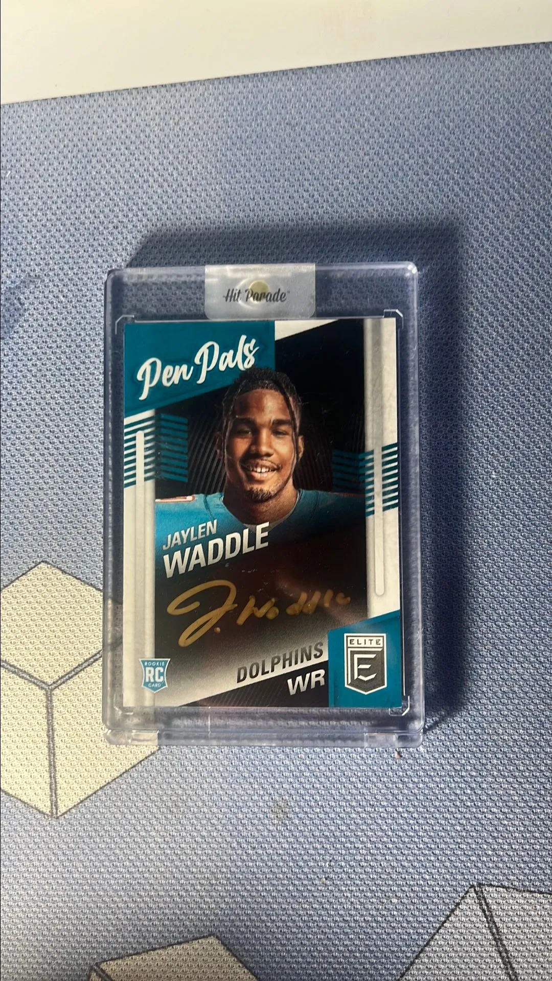 Product image for Jaylen Waddle rookie Auto gold ink