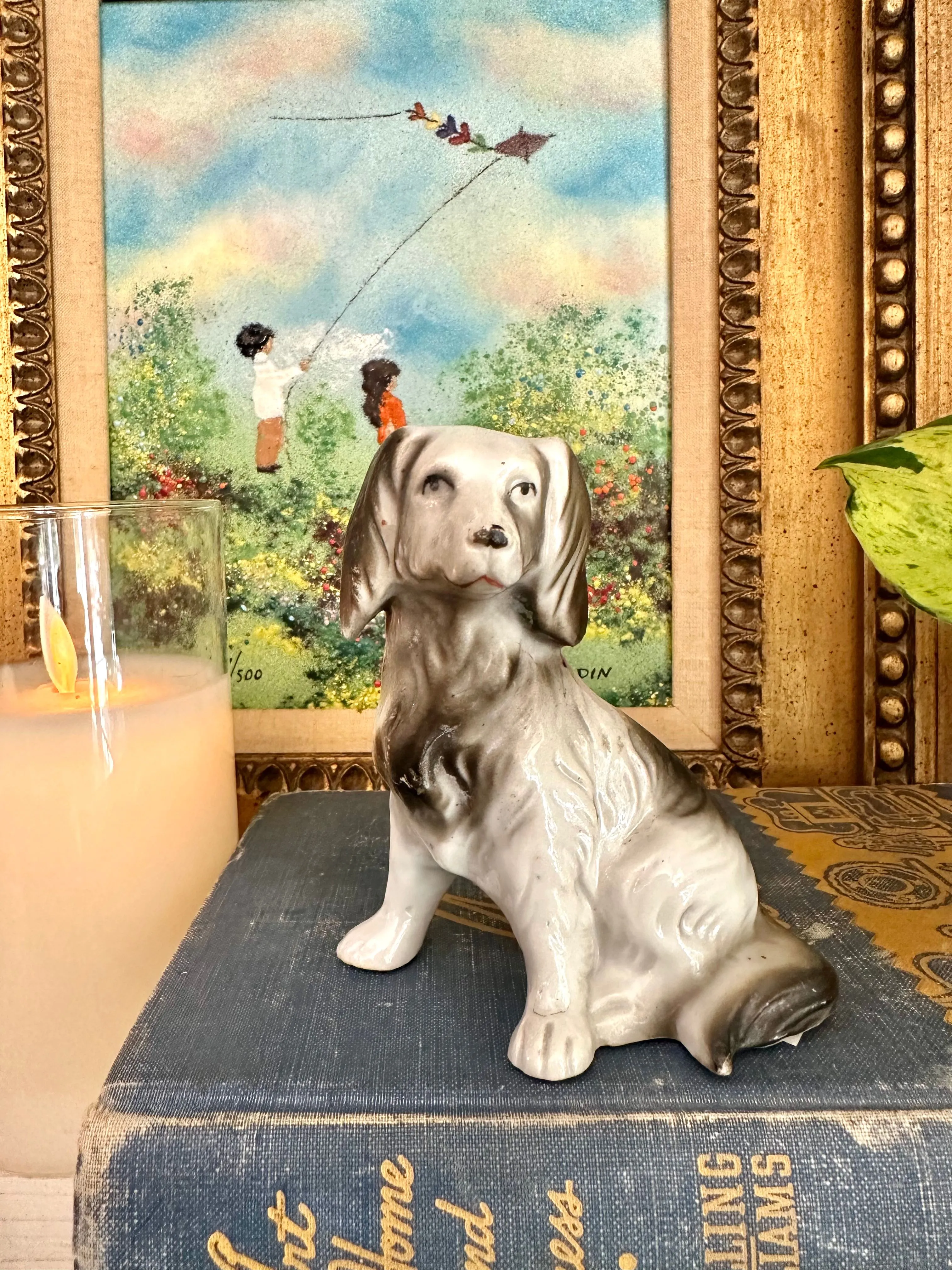 Product image for Collectible English setter dog figurine