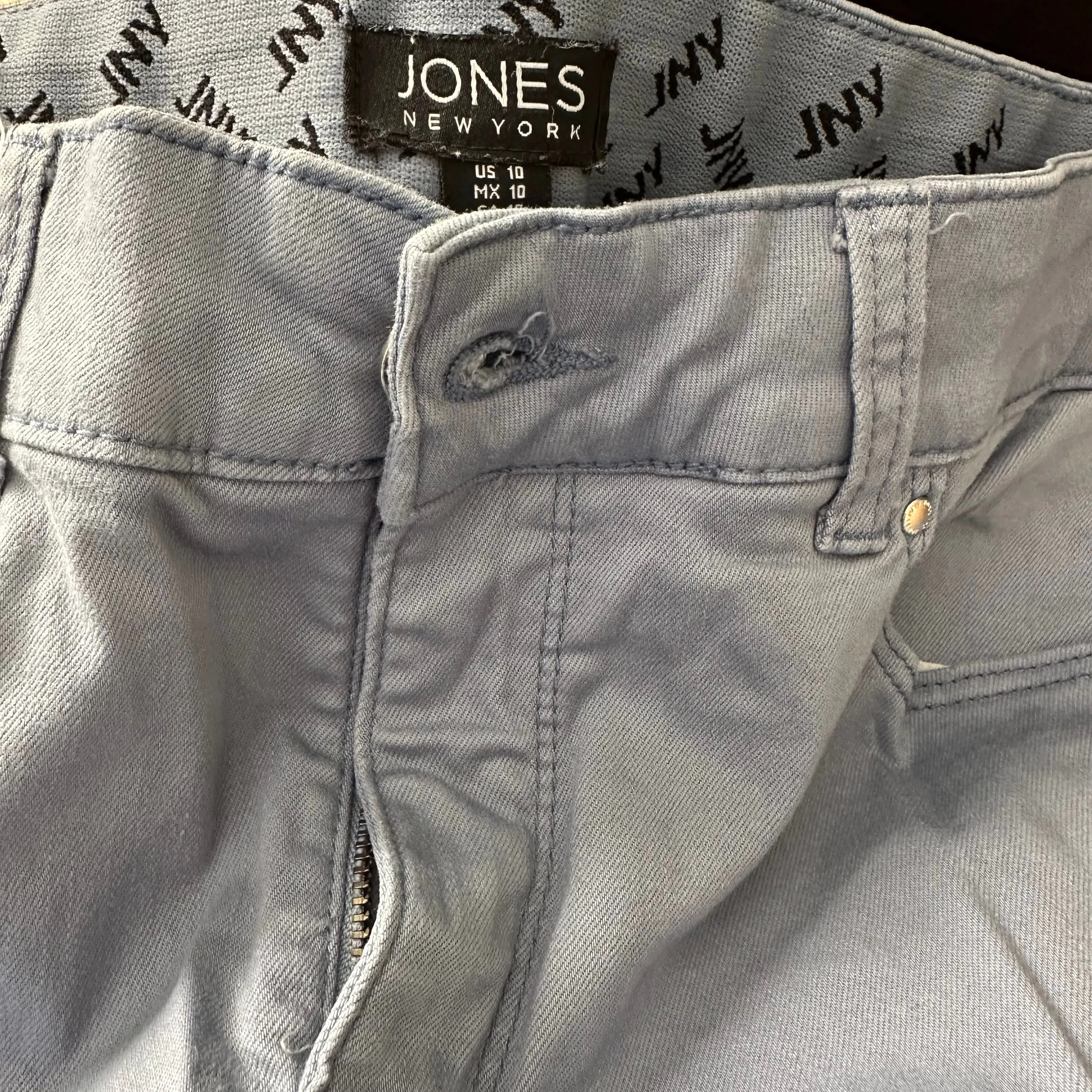 Product image for Jeans Jones New York 10 Light Blue 98% Cotton 2% Spandex Pants