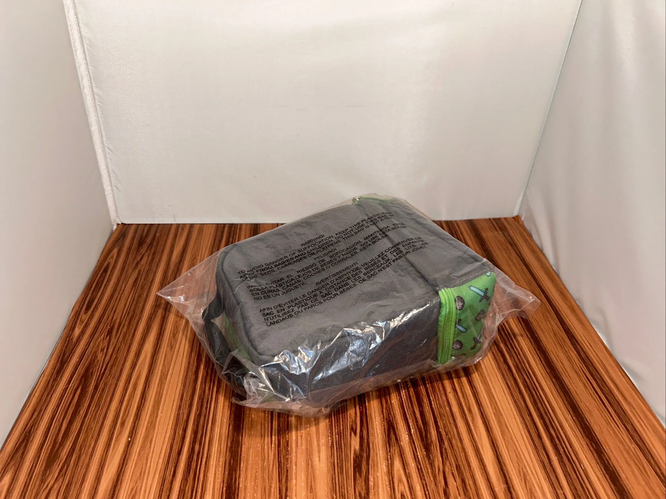 Listing Image Blurred Background
