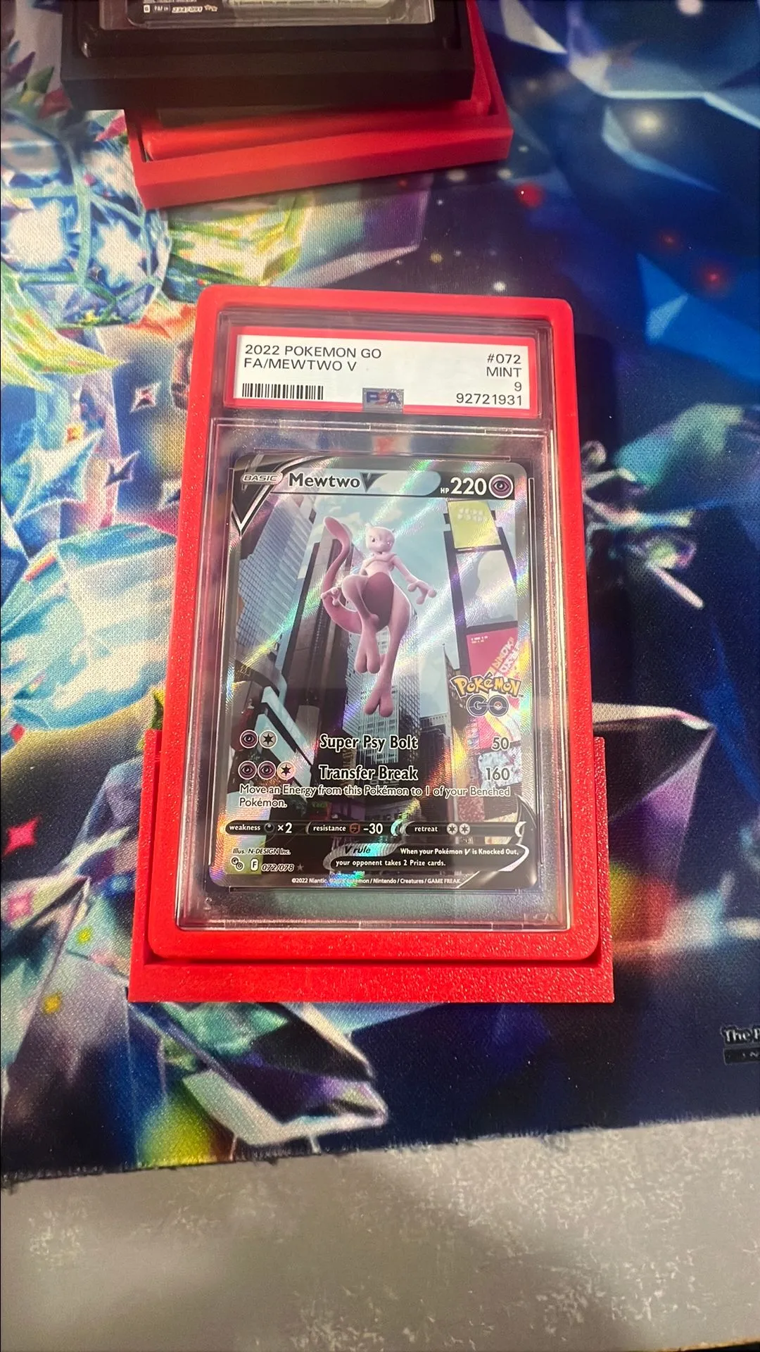 Product image for Mewtwo V Alt PSA 9 Slab 072/078