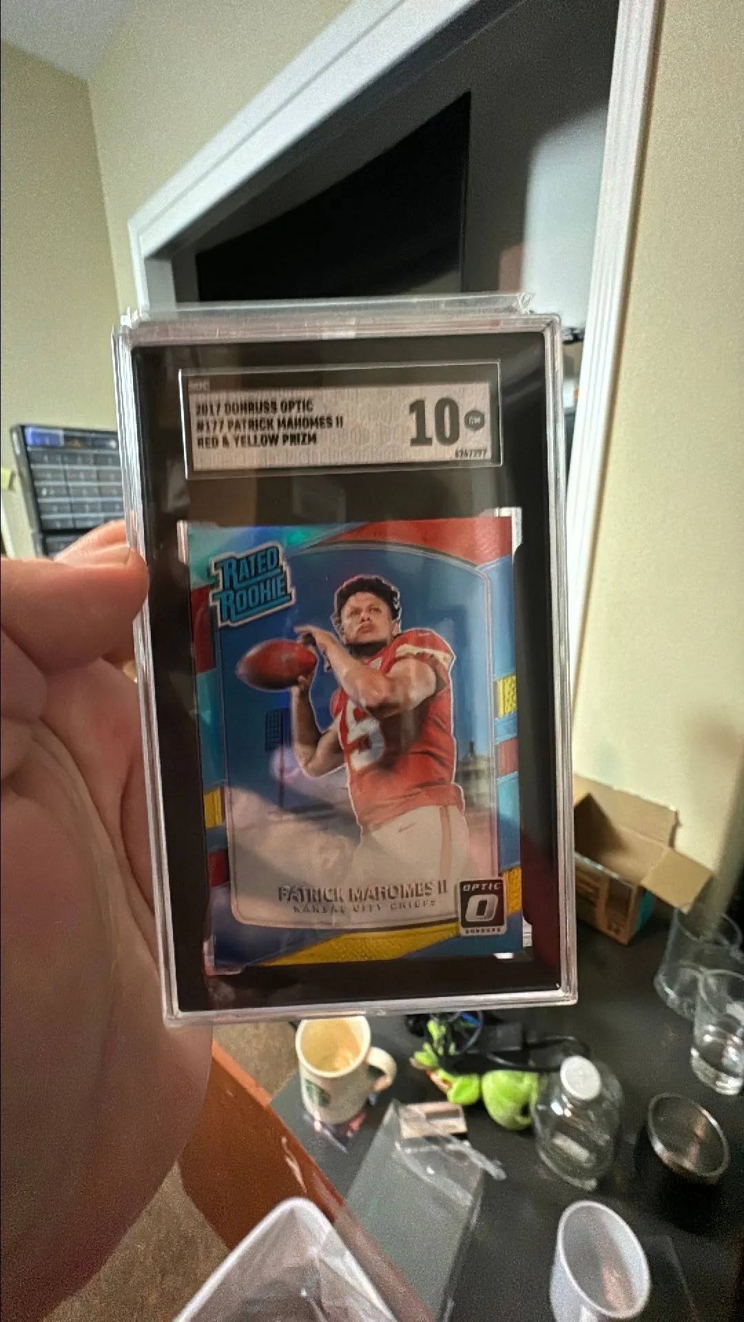 Product image for Mahomes rookie red yellow optic sgc10
