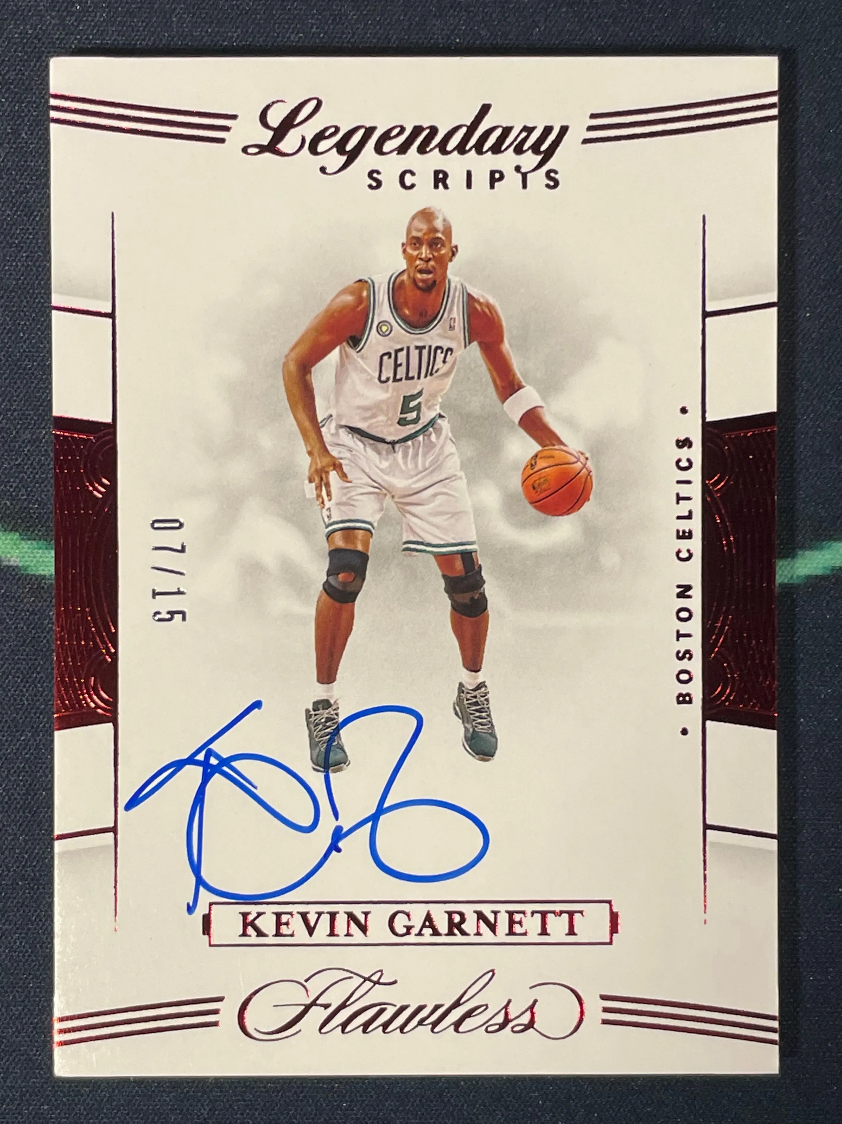 Product image for Kevin Garnett Flawless On Card Auto /15 Legendary Scripts (2019)