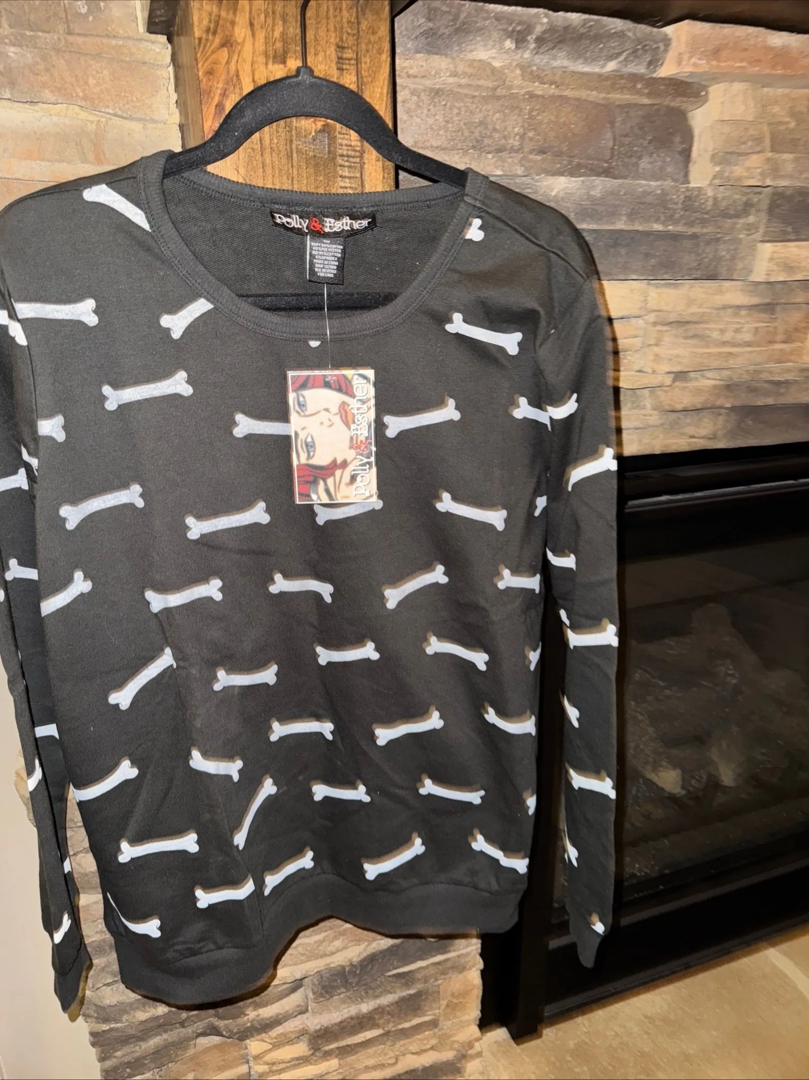 Product image for New Reseller lot -Black / white sweatshirt lot of 30