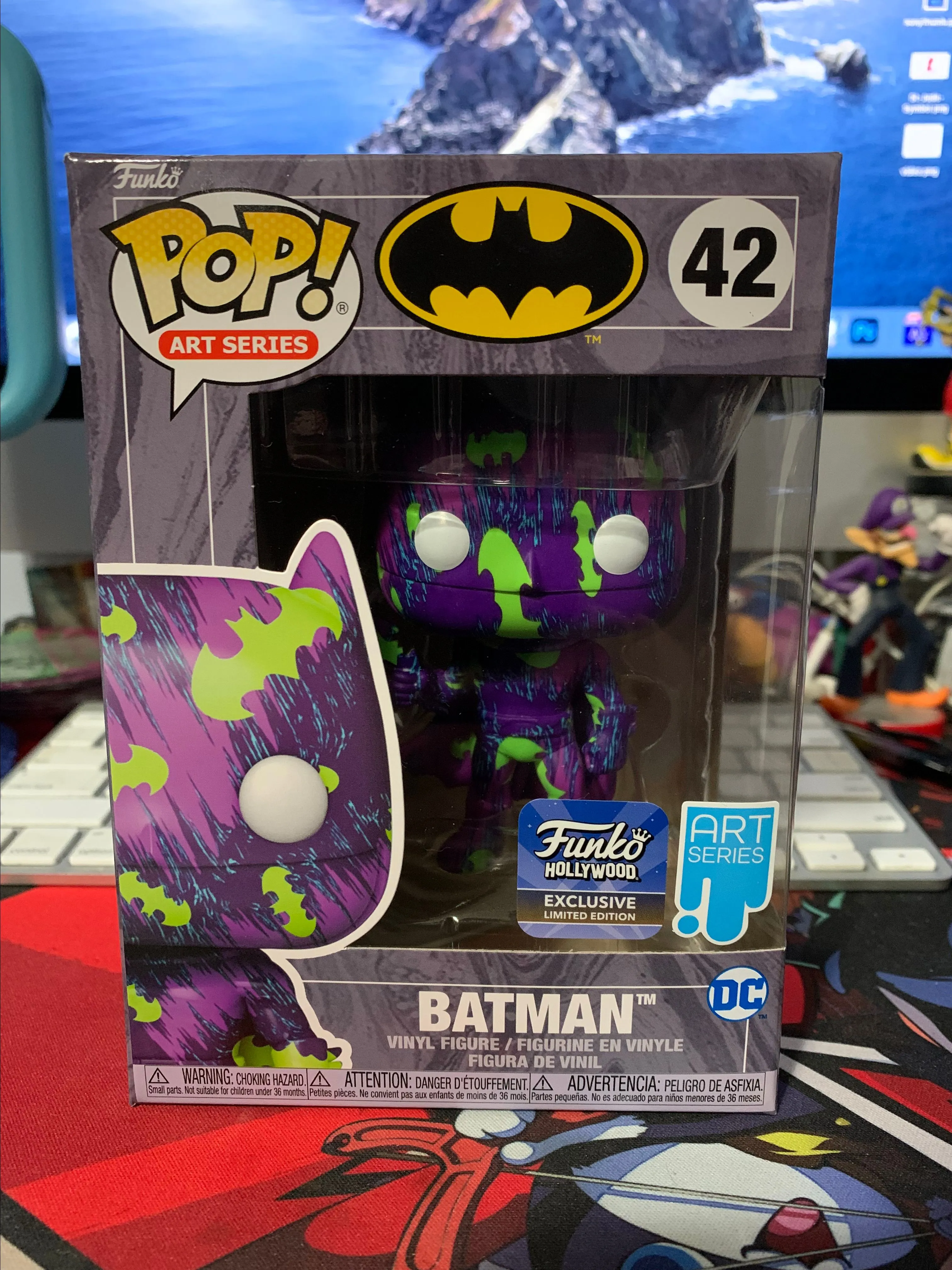Product image for Batman Funko Hollywood Exclusive Art Series