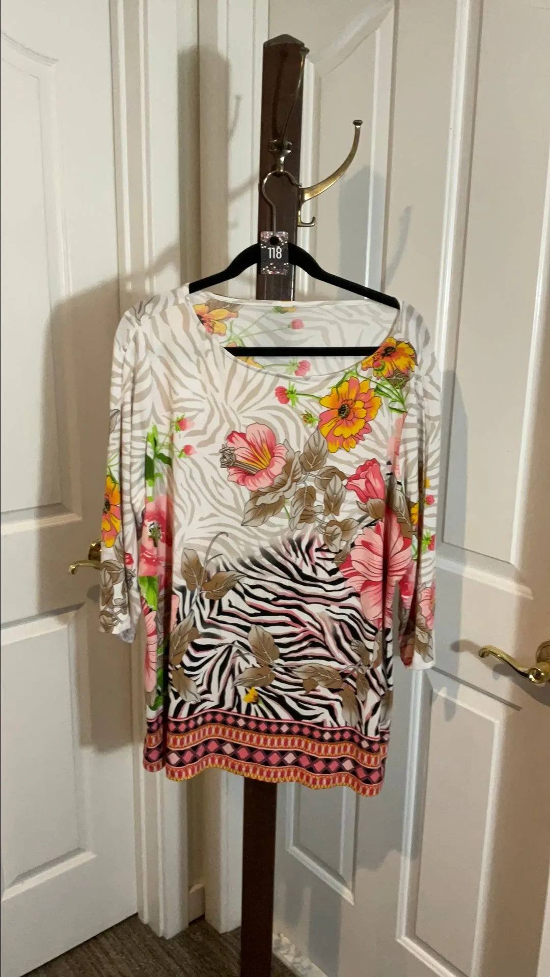 Product image for 118 UB US Floral Animal Print Top 3/4 Sleeve EUC Pink Brown Zebra Leaf