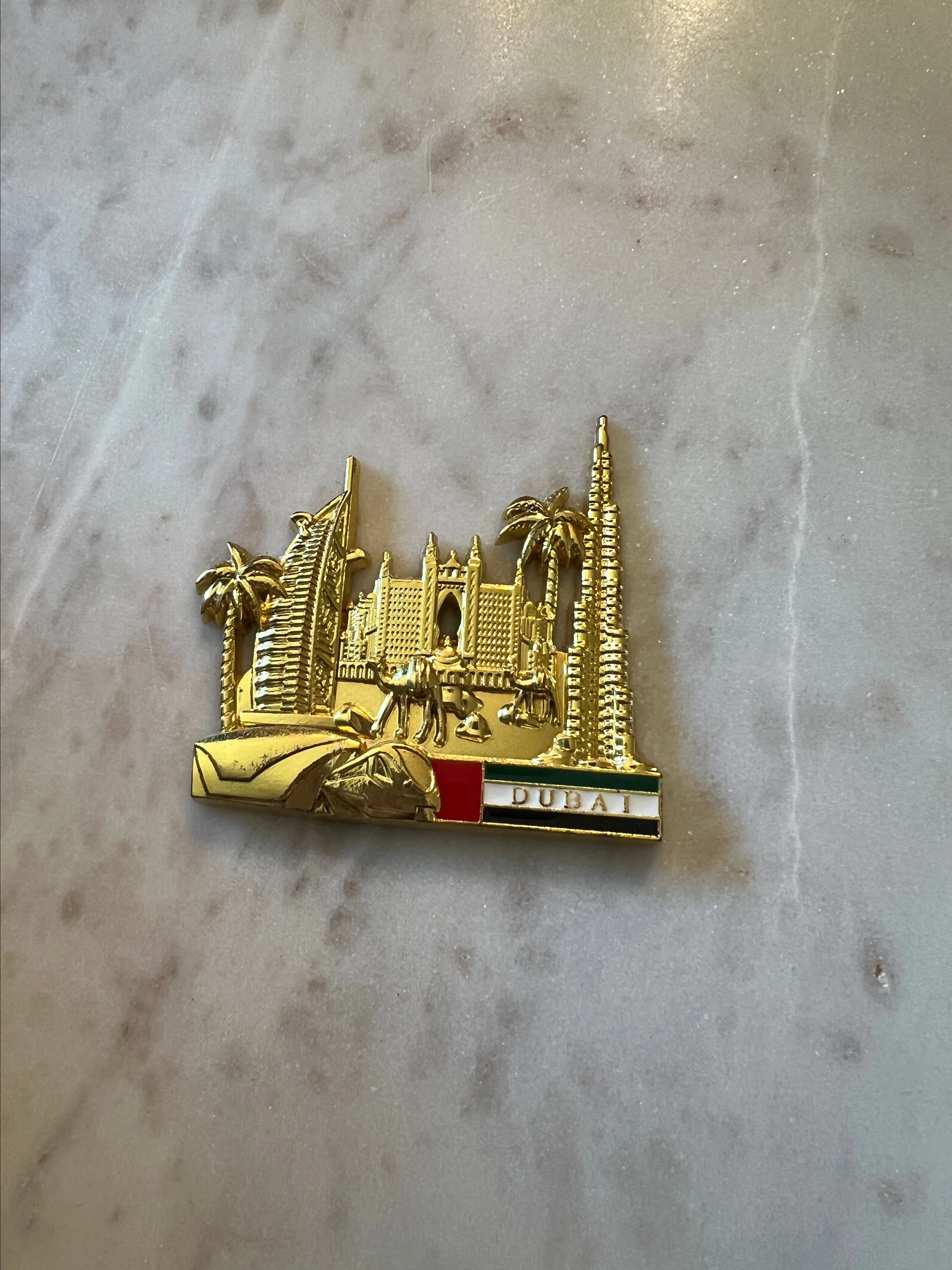 Product image for Magnet from Dubai. Metal