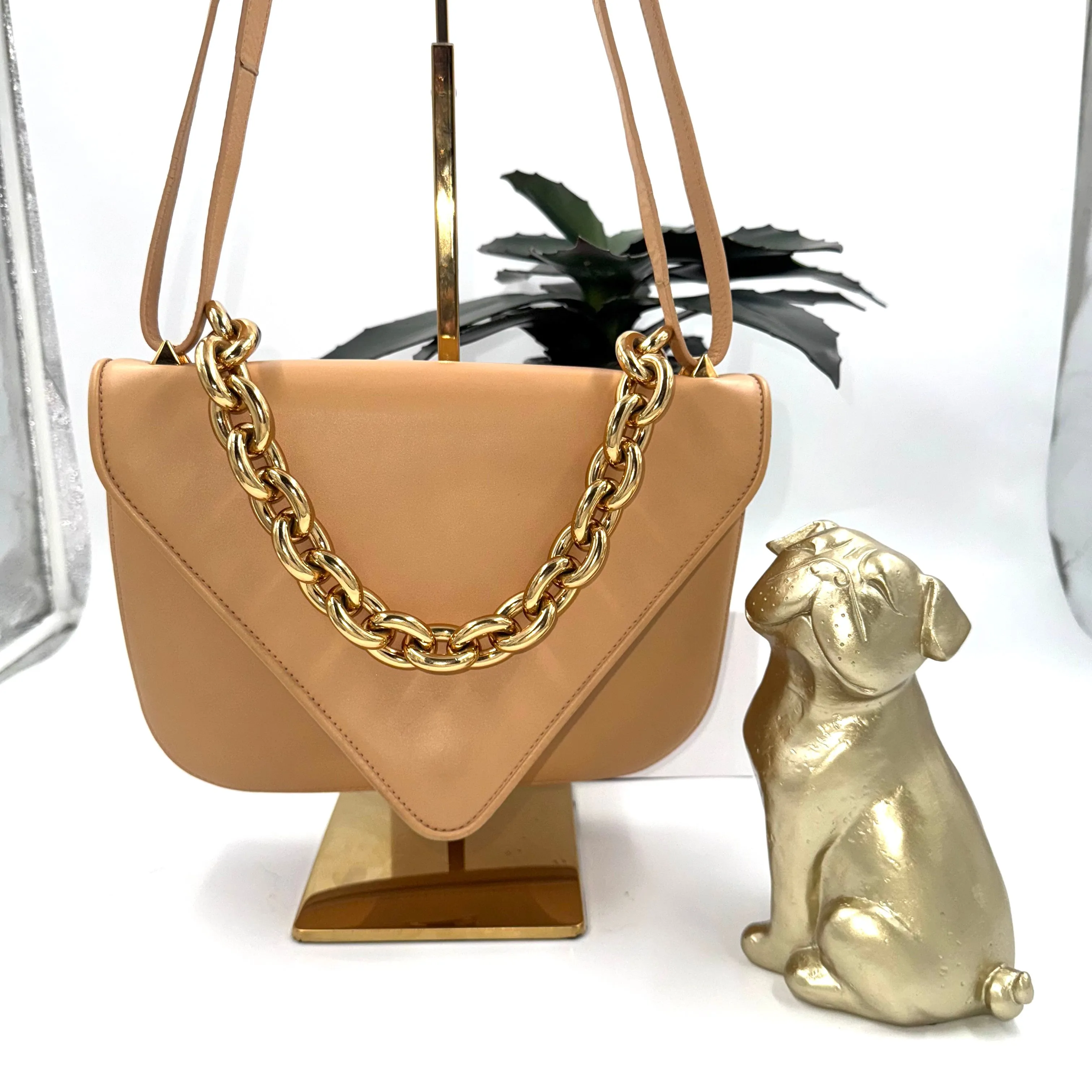 Product image for 036 Bottega Veneta Mount Leather Beige Shoulder Bag