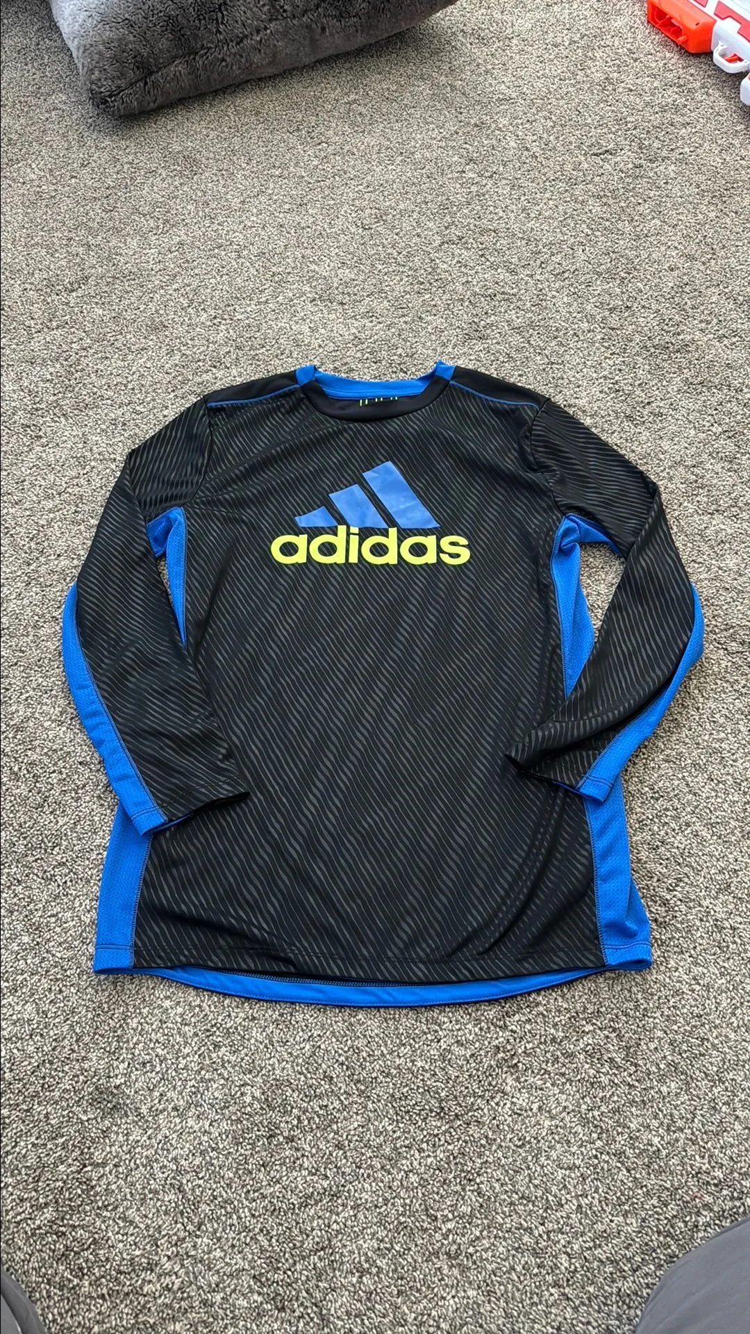 Product image for Boys Large Adidas Long Sleeve Tee