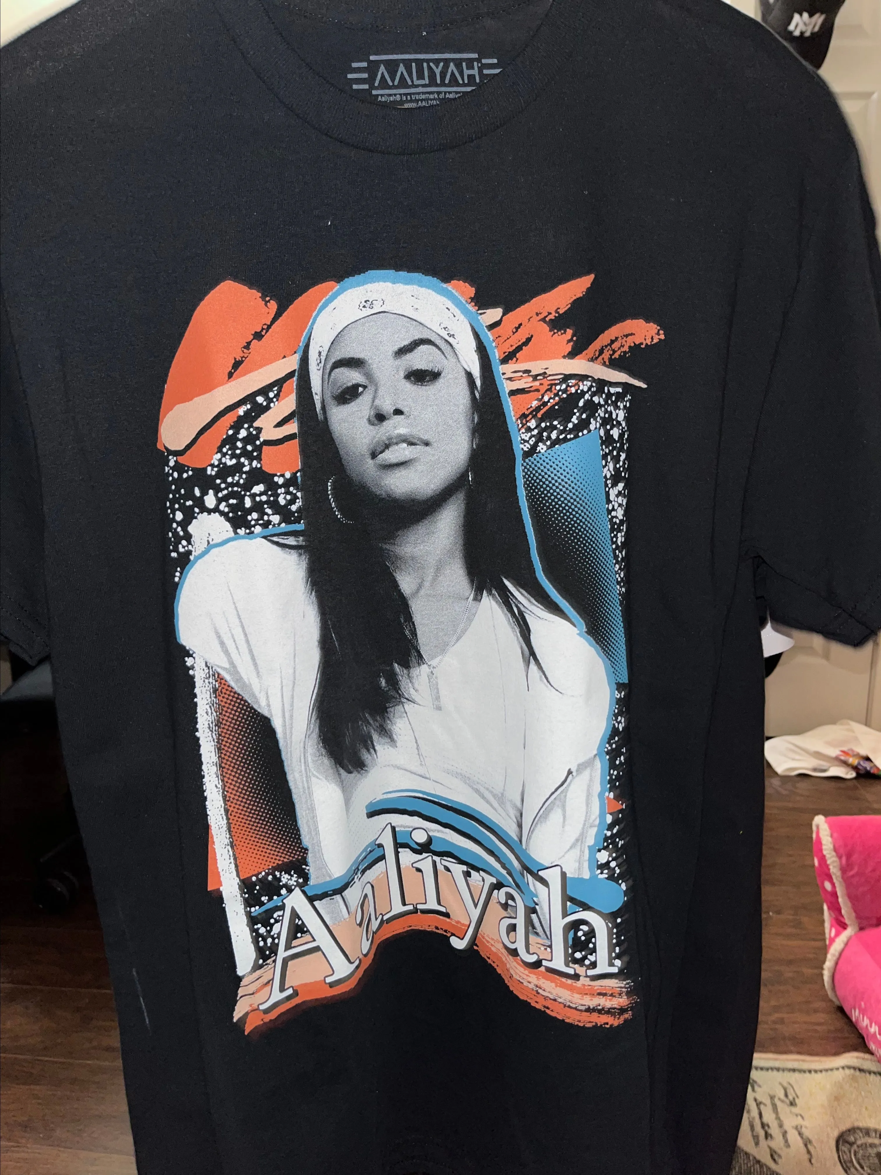Product image for Aaliyah graphic Tee