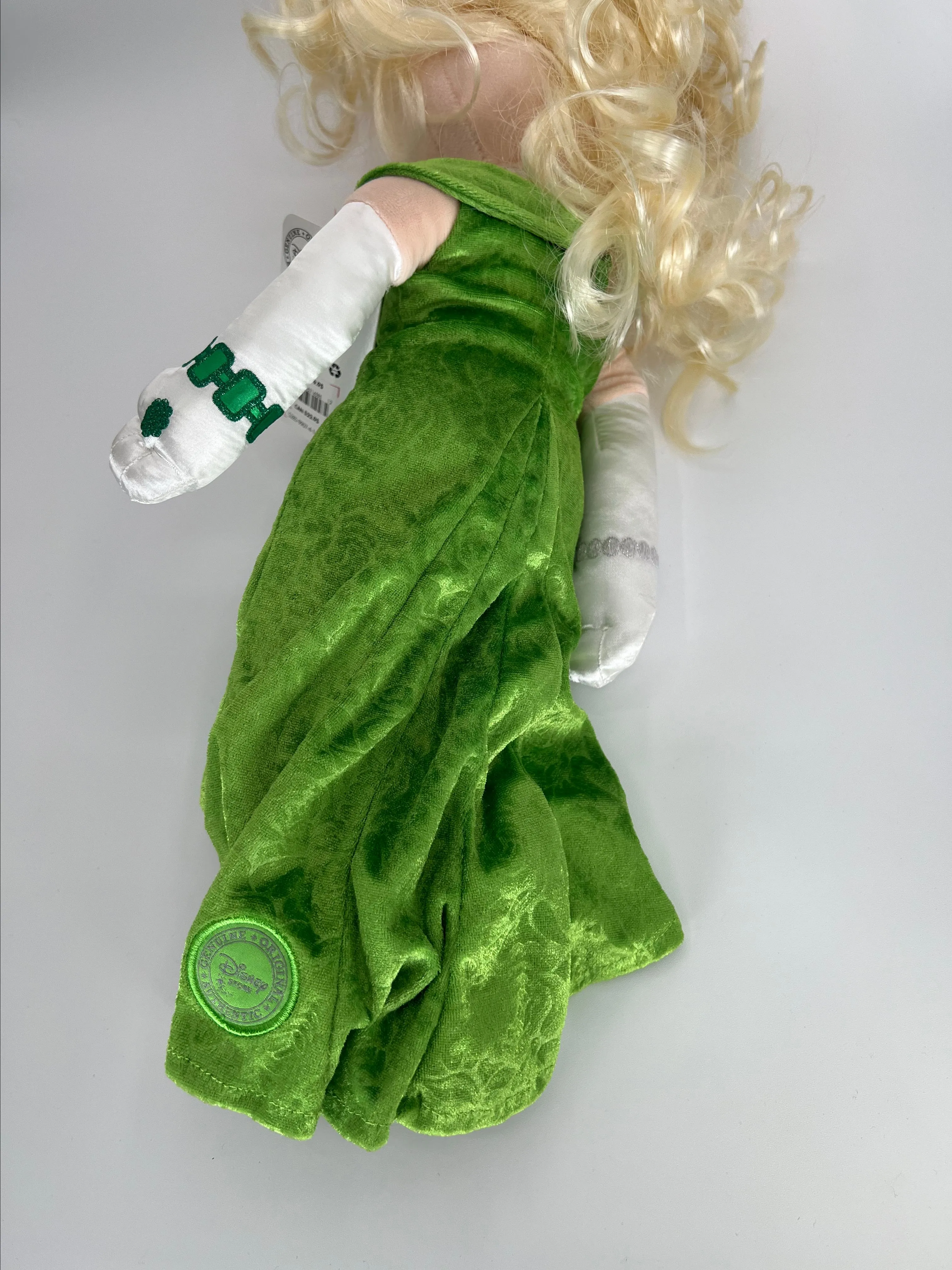 Disney Store Muppets Most Wanted Miss Piggy 20" Plush Doll In Green Dress -  NEW WITH TAGS  Whatnot: Shop, Sell, Connect