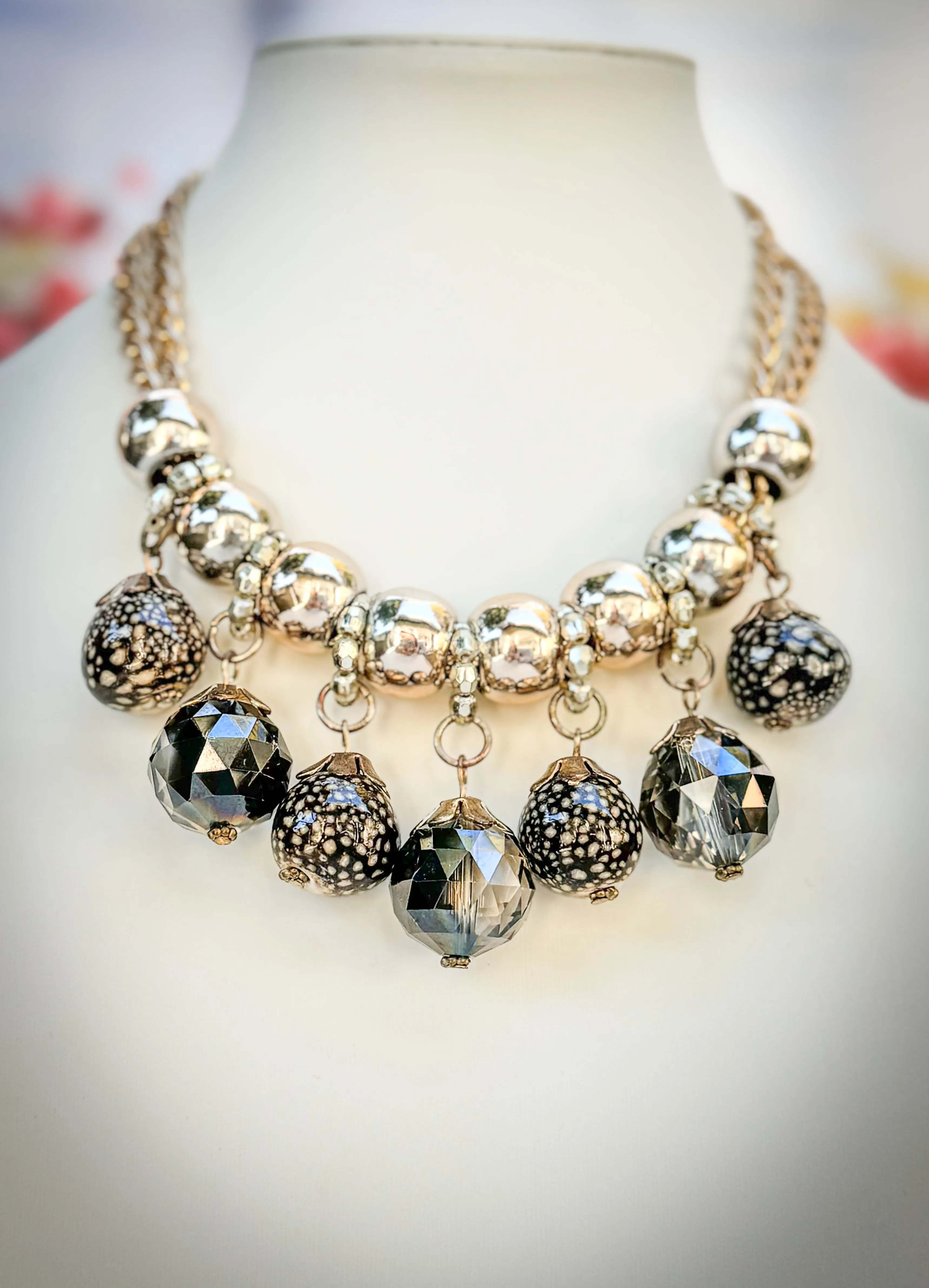 Product image for #60 THE BALL CHARM JEWEL NECKLACE GREY, BROWN AND GOLD TONE CRYSTAL GLASS BALLS