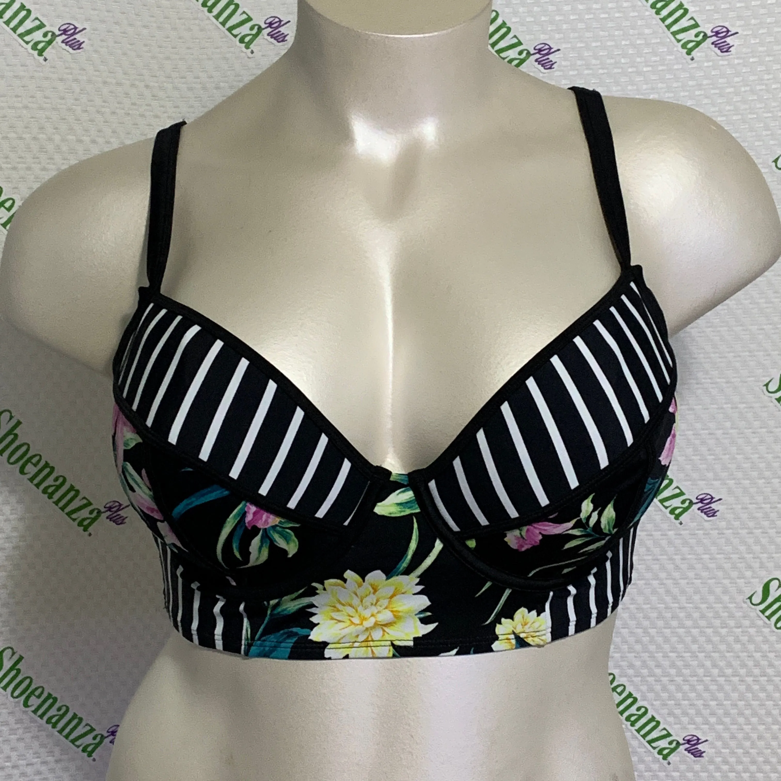 Product image for Torrid Swimsuit Swim Top Underwire Bikini Striped Floral Plus 2 18 20 DD / F