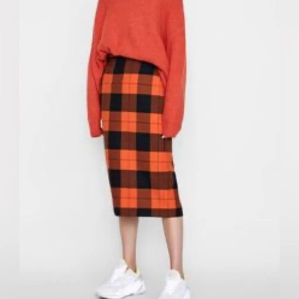 Product image for Zara Plaid Orange and Black Skirt