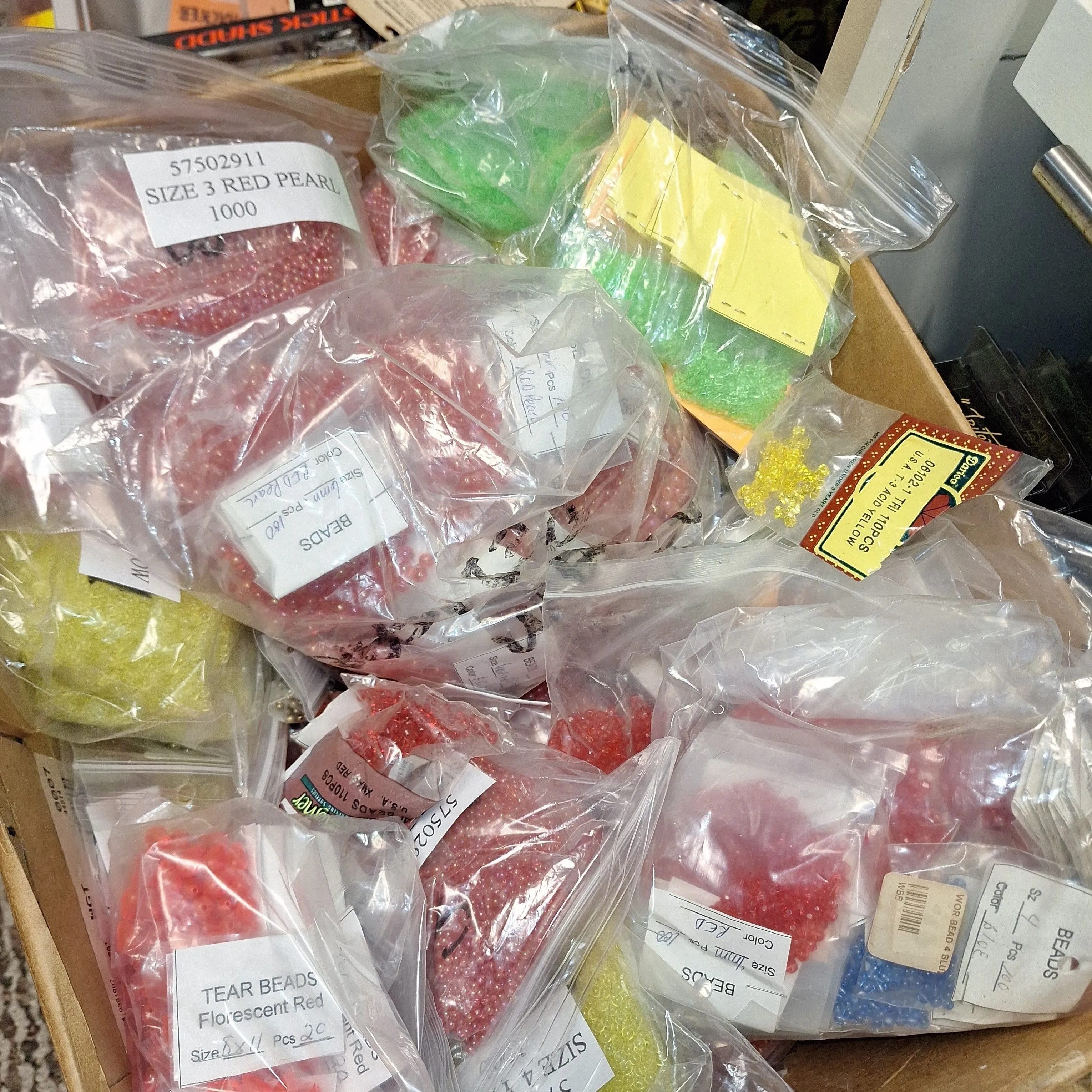 Product image for (500) BEADS RANDOM 