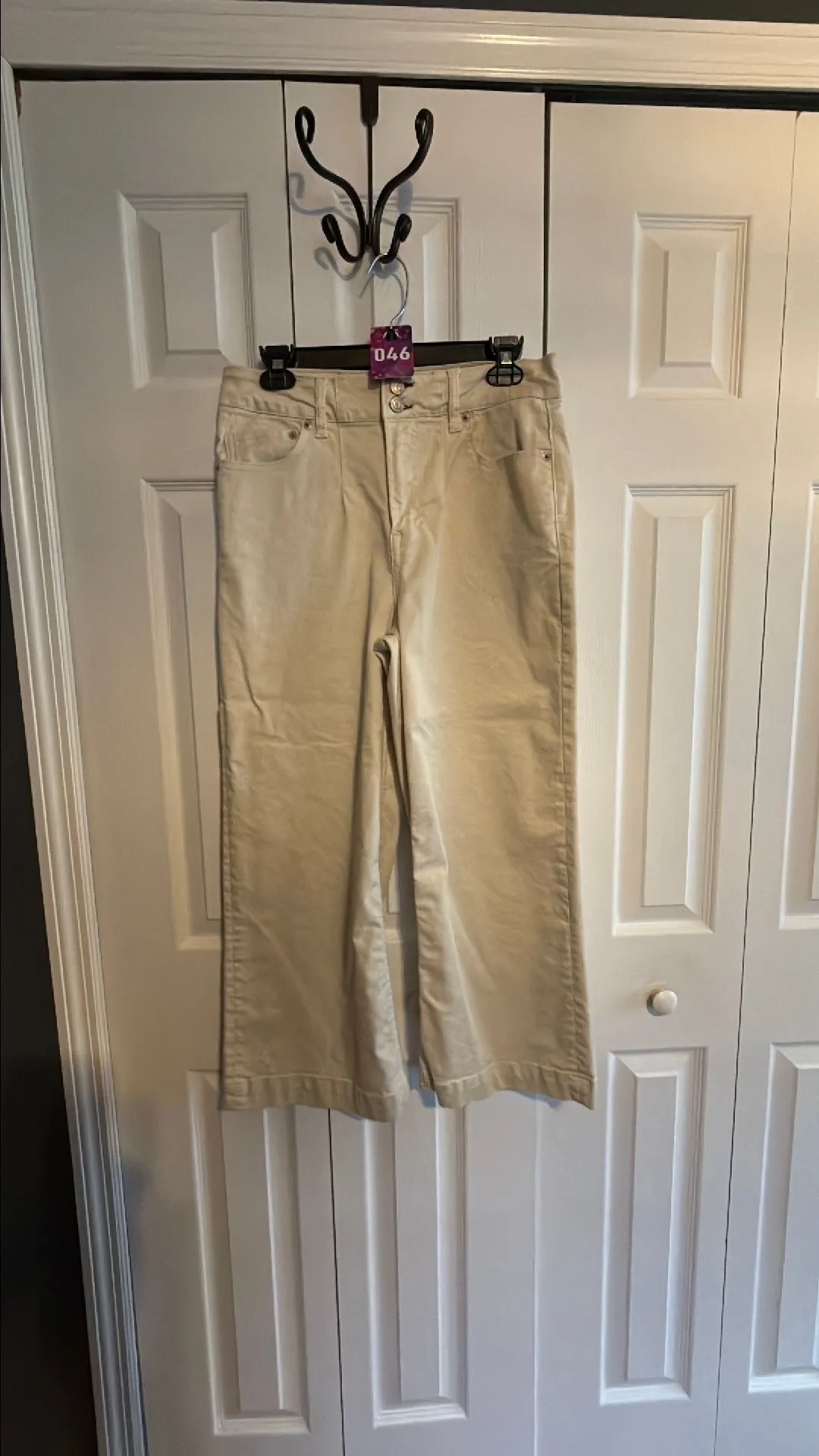 Product image for 46. Frye Wide Leg Jeans Beige Sz 28