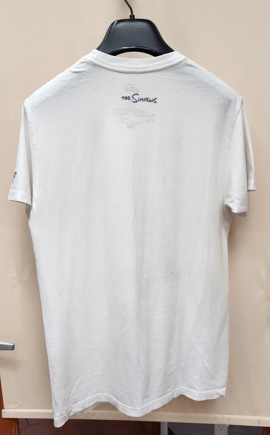 Listing Image Blurred Background