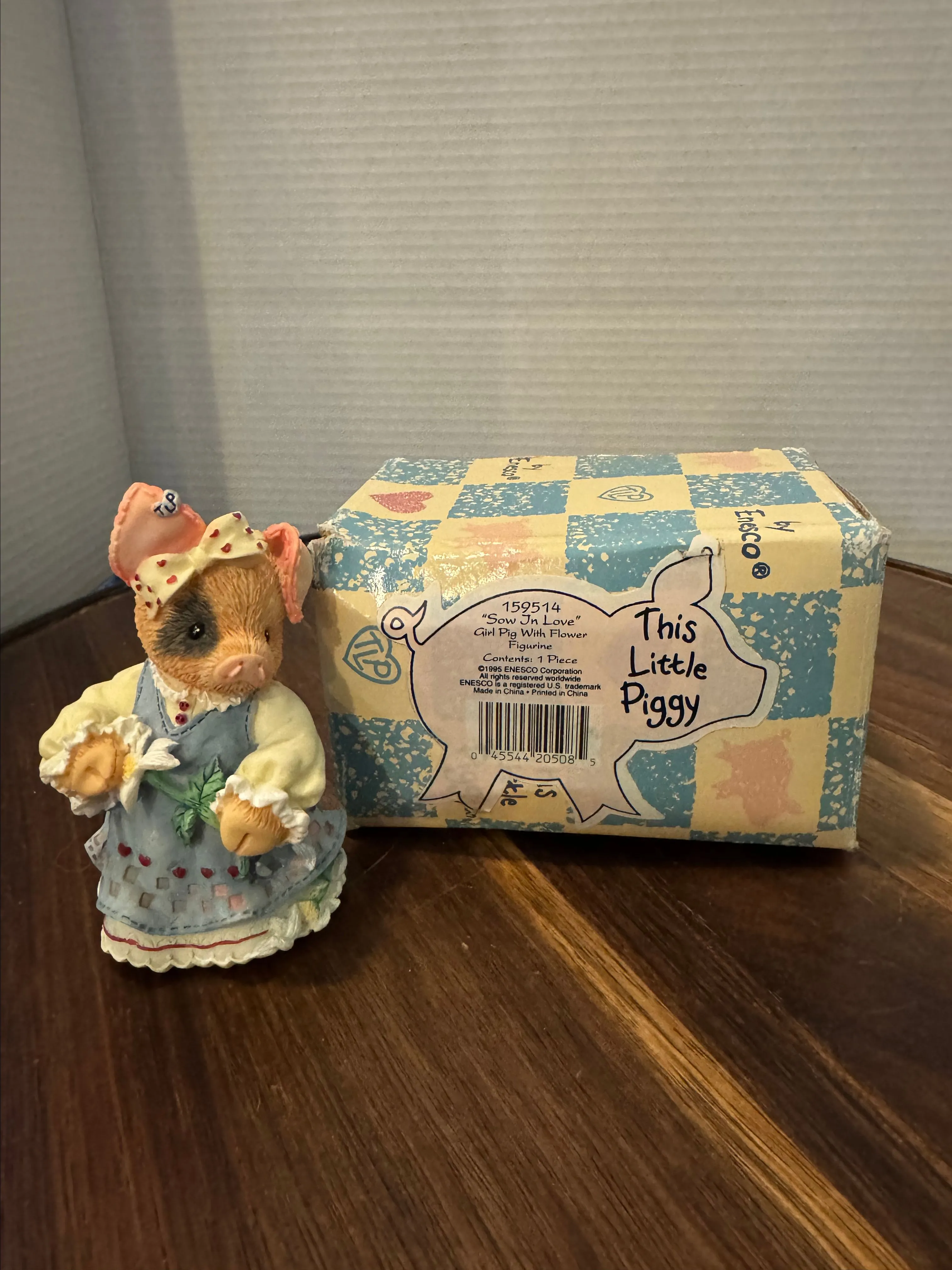 Product image for Vintage 1995 enesco this little piggy figurine