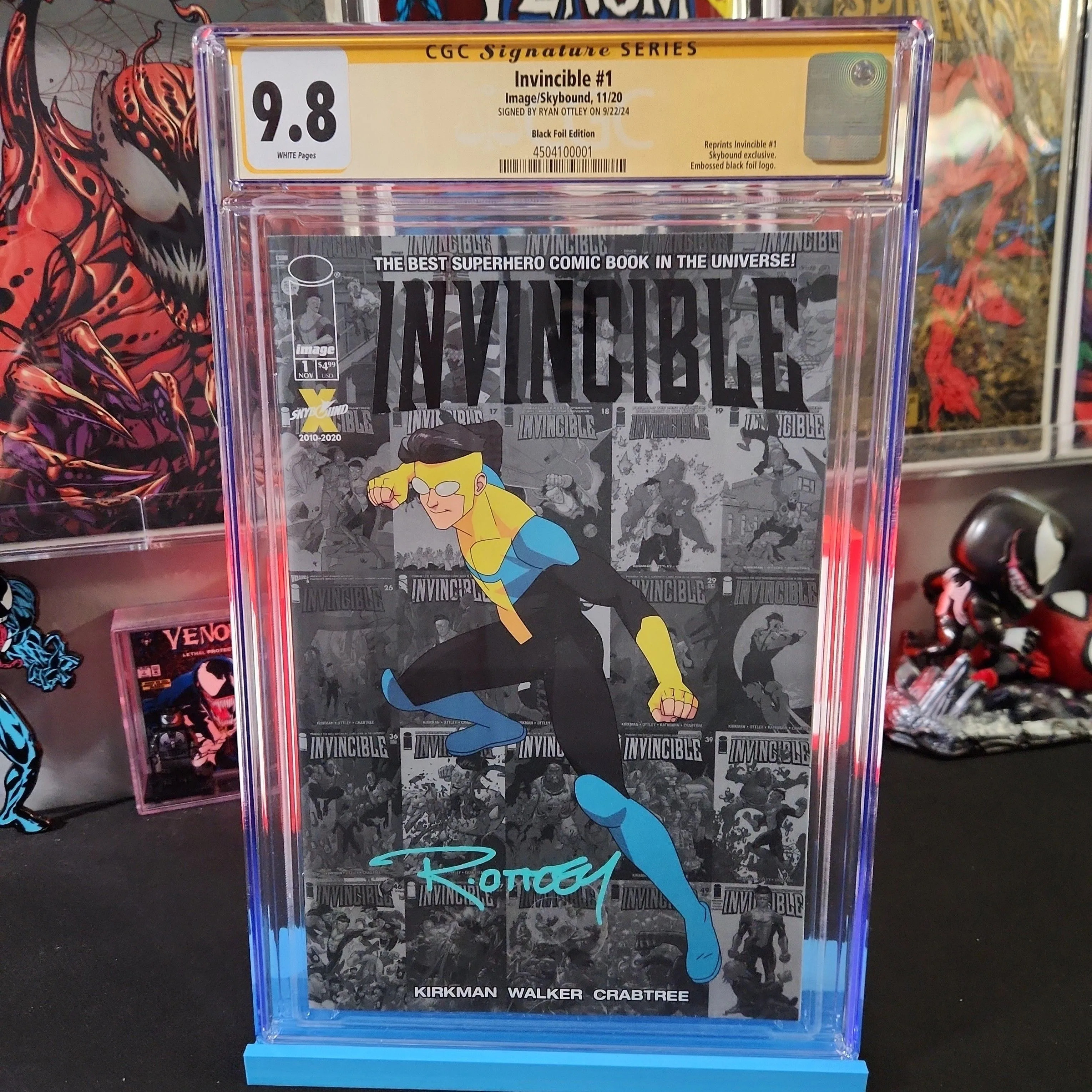 Product image for INVINCIBLE #1🔑✒️(CGC SS 9.8)(SIGNED BY RYAN OTTLEY) BLACK FOIL EXCLUSIVE LTD TO 200