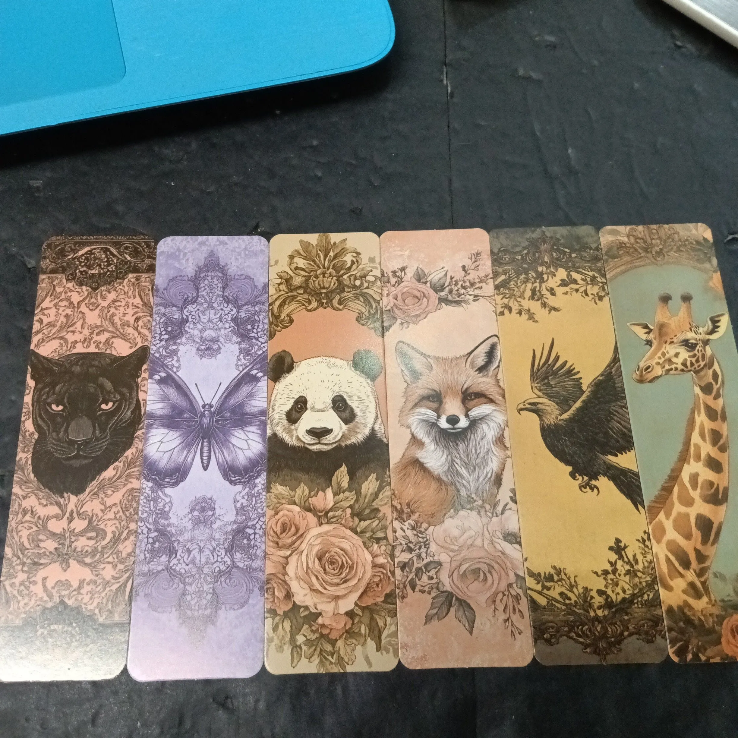 Product image for #0 Bloop the Chat or yourself a Random Wildlife Bookmark 