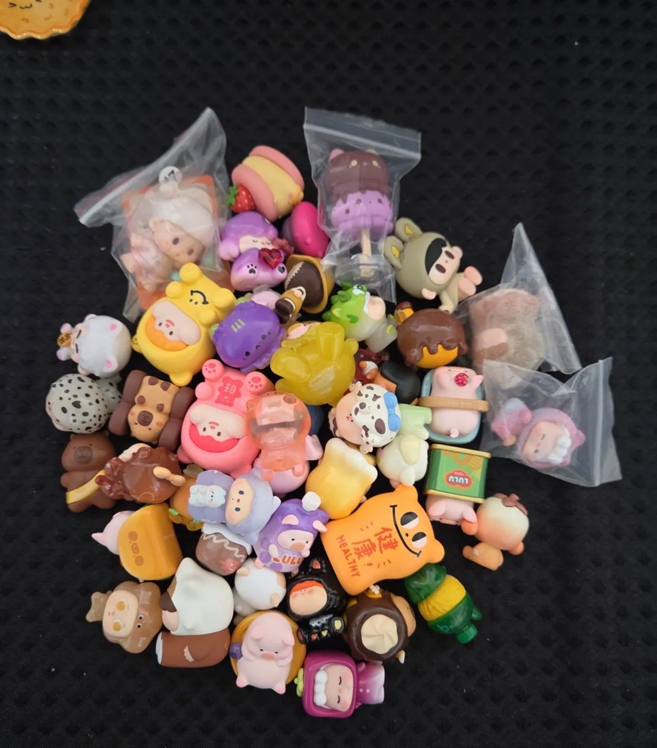 7ef05b10-3d6f-42a3-9e6a-c3a150d61dcd