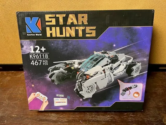 Product image for KeeYee K96118 Star Hunts RC War Chariot, Danish Technical Block Compatible, 467 pieces.