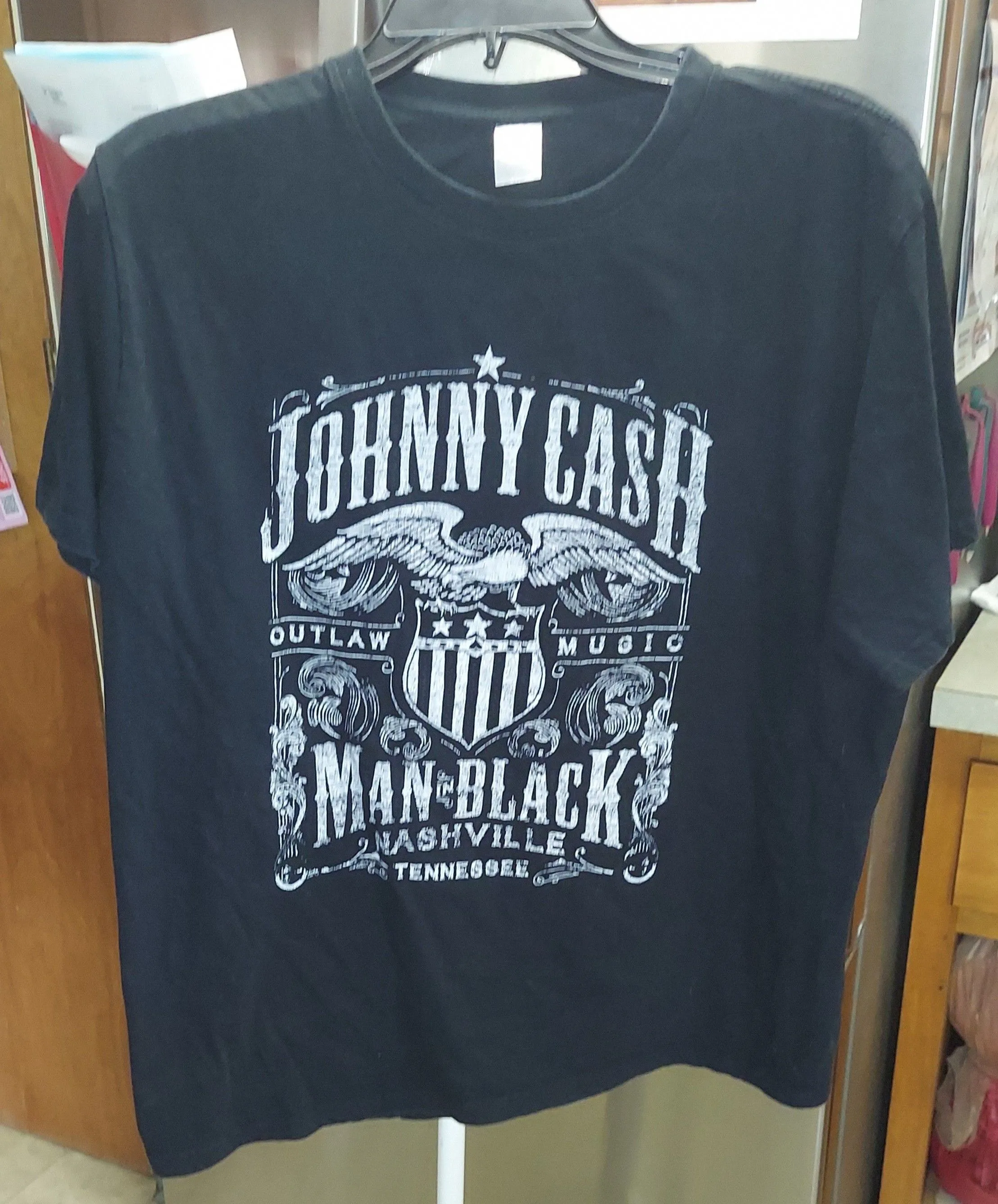 Product image for Unisex Johnny Cash Graphic T-Shirt Size Large Man In Black